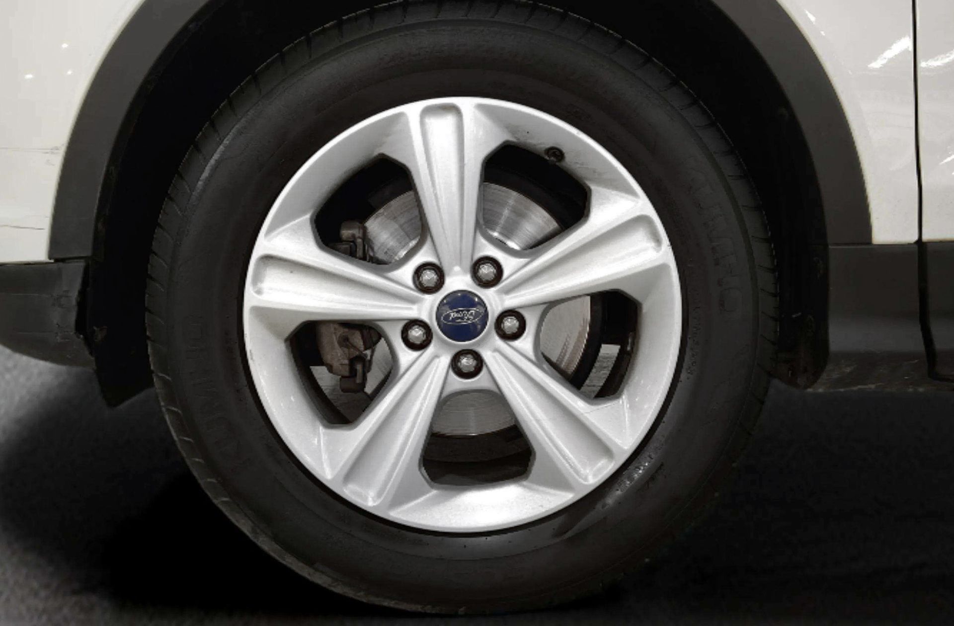 Ford Kuga 1.5 EcoBoost Trend 4x2 - foto 29