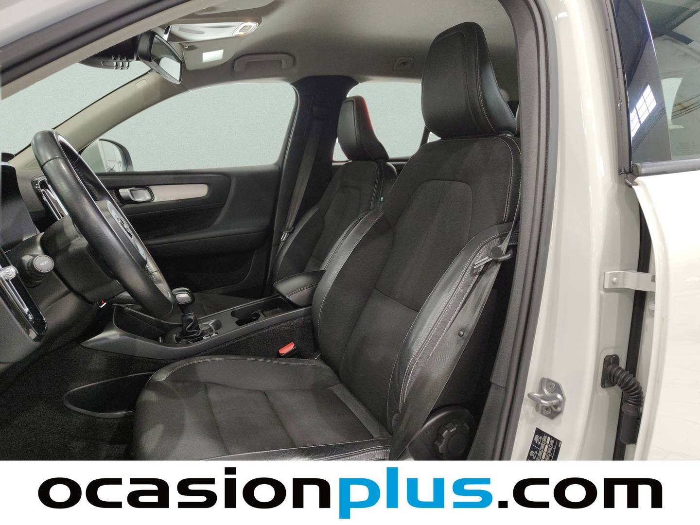 Foto asientos delanteros Volvo XC40 Volvo XC40 D3 Momentum  (150 CV)