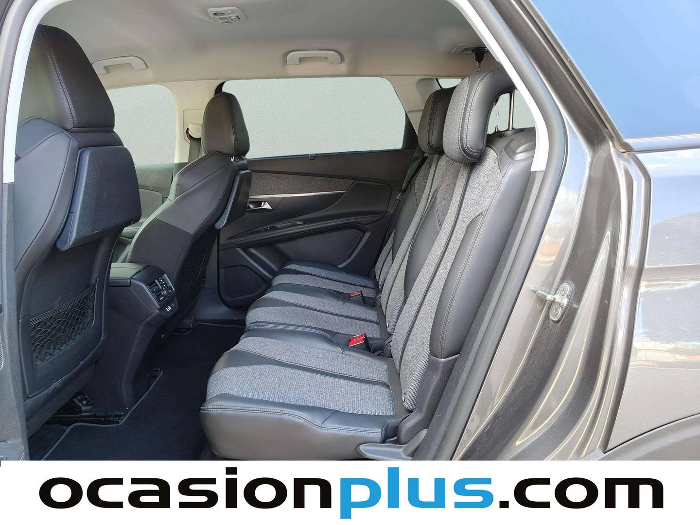 Foto asientos traseros Peugeot 5008 Peugeot 5008 PureTech 130 S&S Allure (130 CV) 7 Plazas