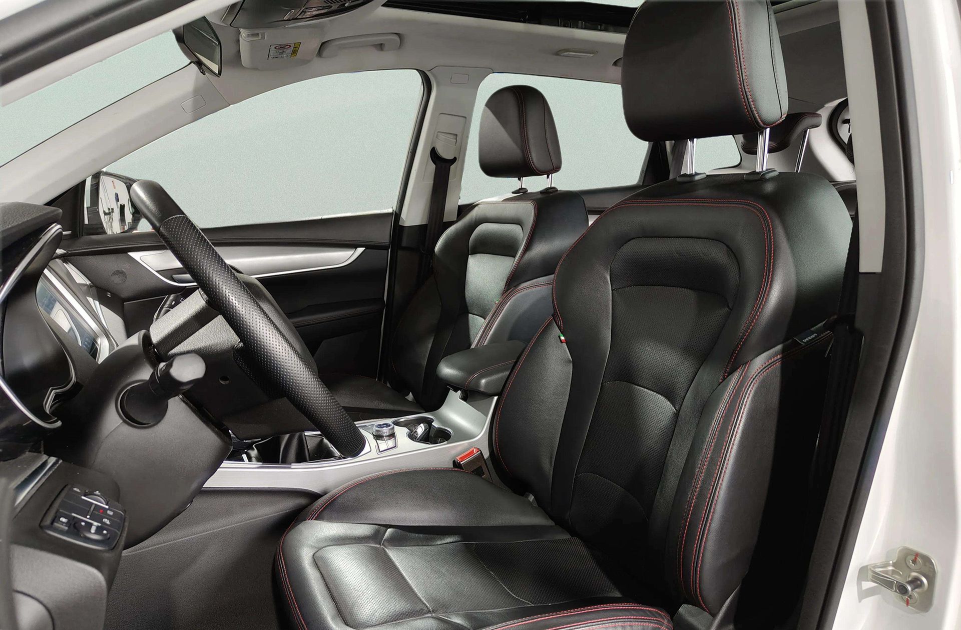 SWM G01 1.5T Luxury - foto 10