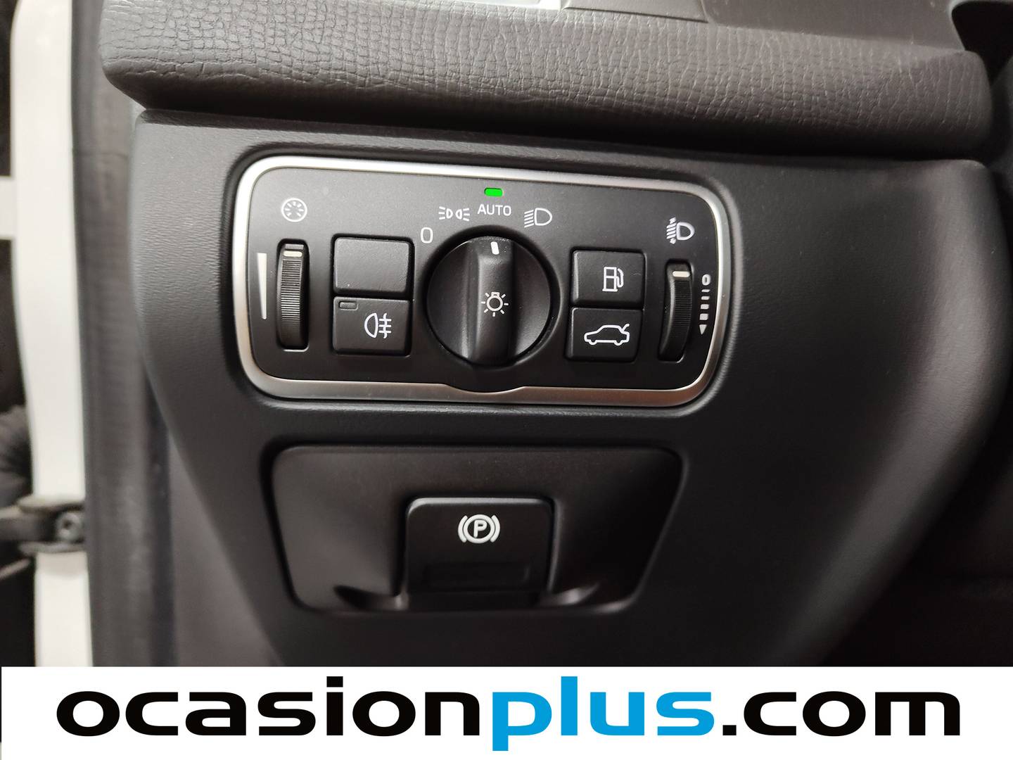 Acabados Volvo XC60 Volvo XC60 D3 Kinetic (150 CV)