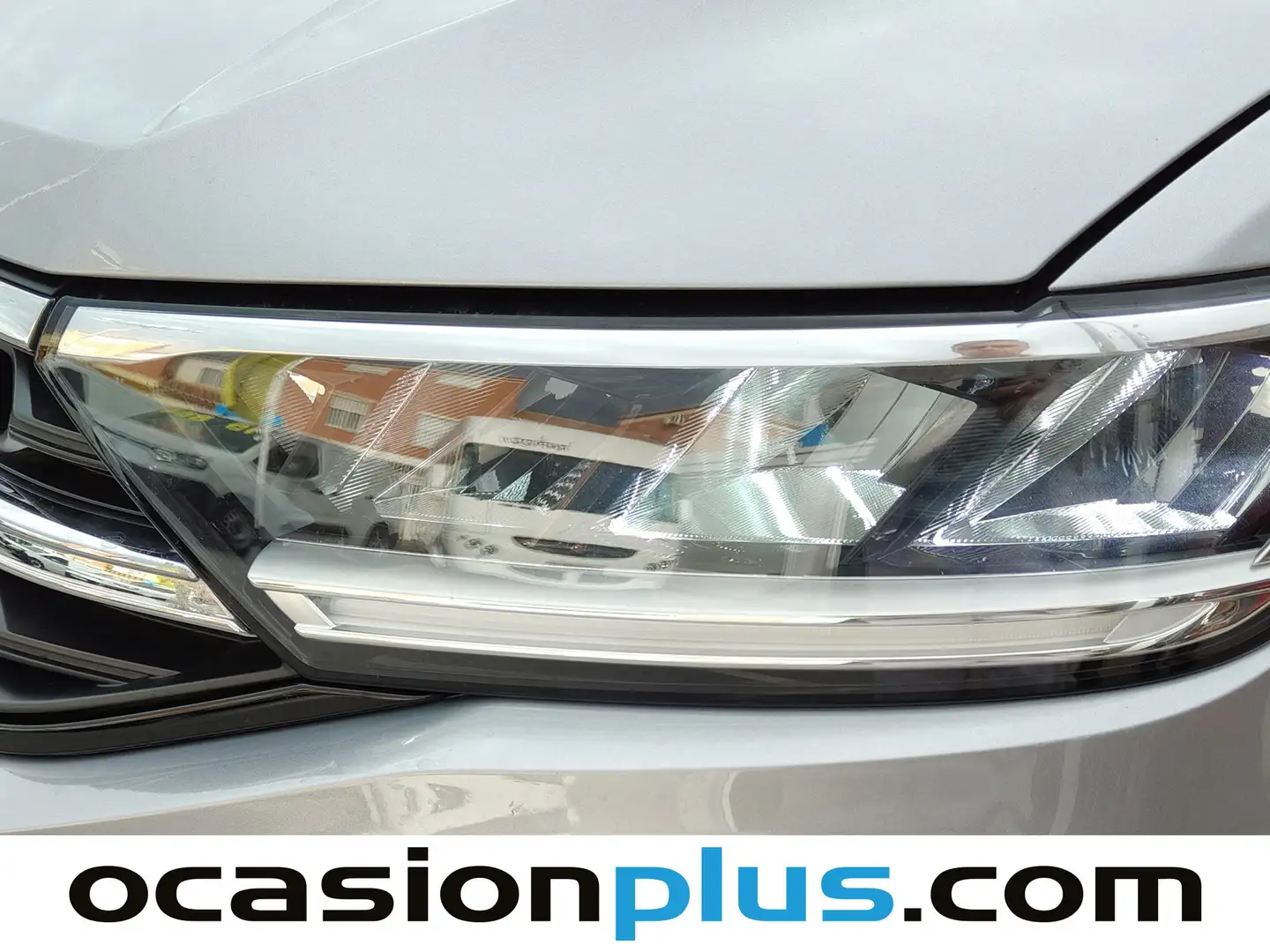 Foto Volkswagen T-Roc Volkswagen T-Roc R-Line 2.0 TDI (150 CV)