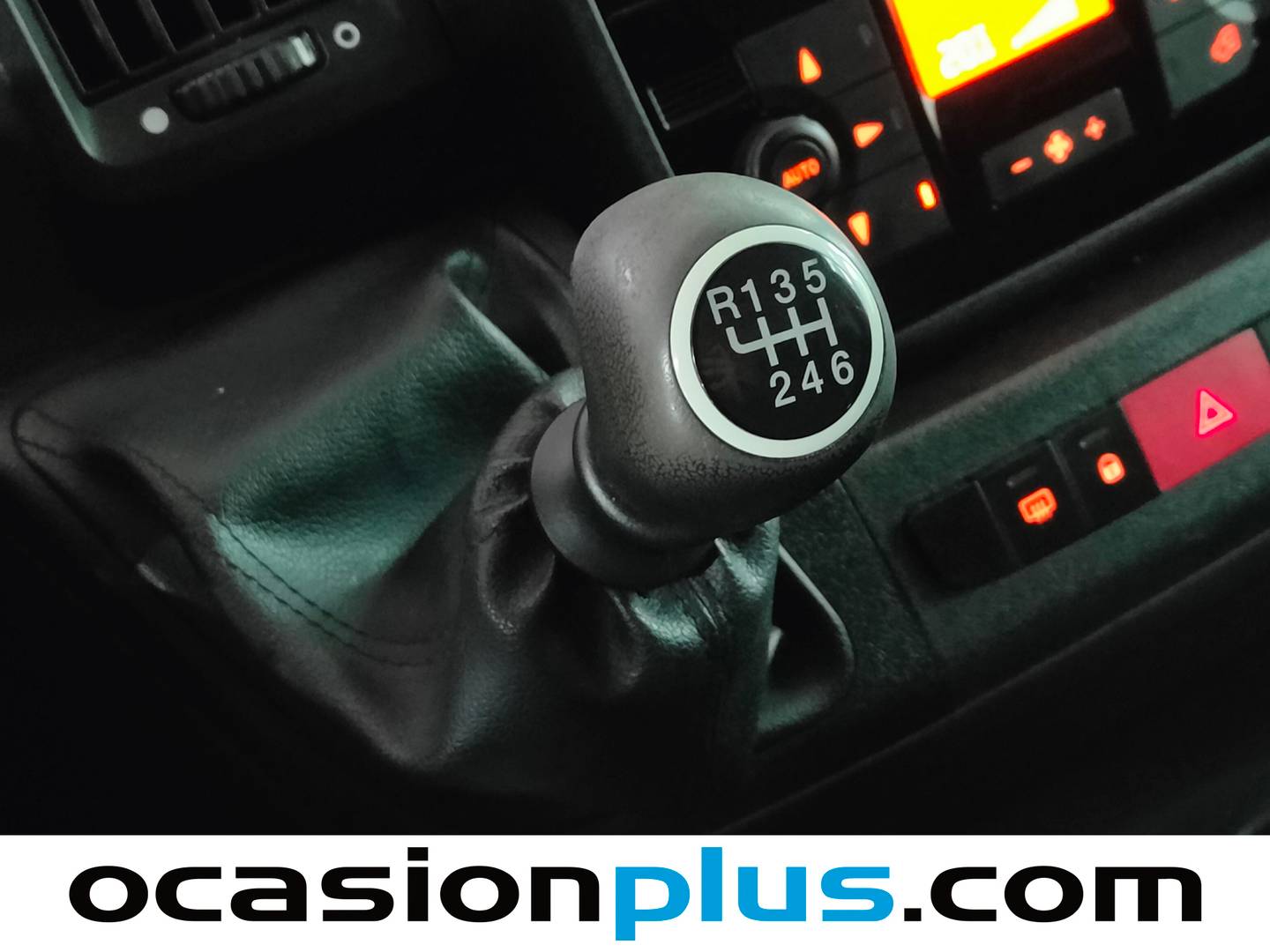 Peugeot Boxer Peugeot Boxer Furgon BlueHDi 140 S&S 335 L3H2 (140 CV) de segunda mano