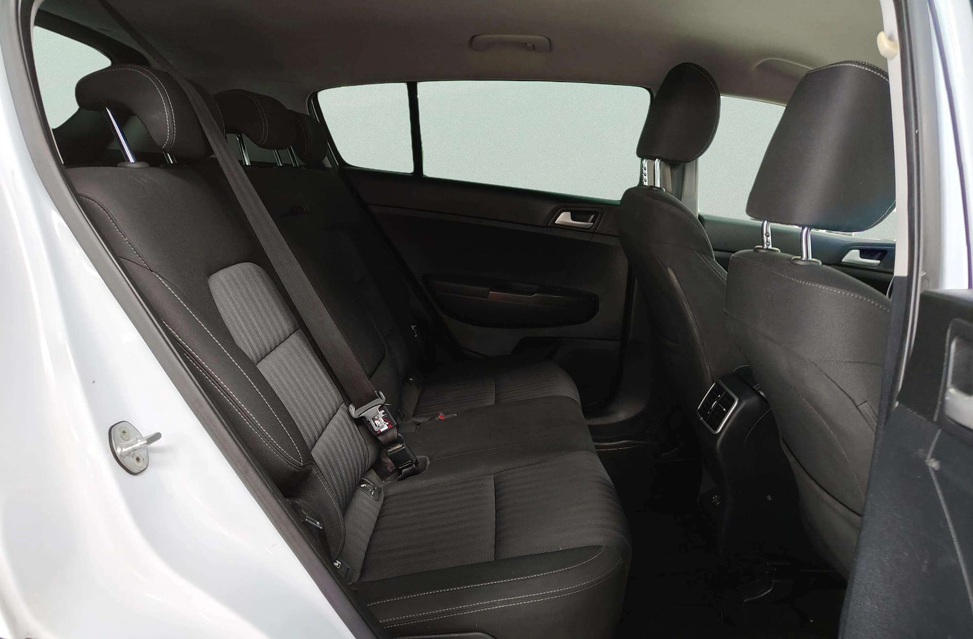Kia Sportage 1.6 GDi Concept Plus 4x2 - foto 15