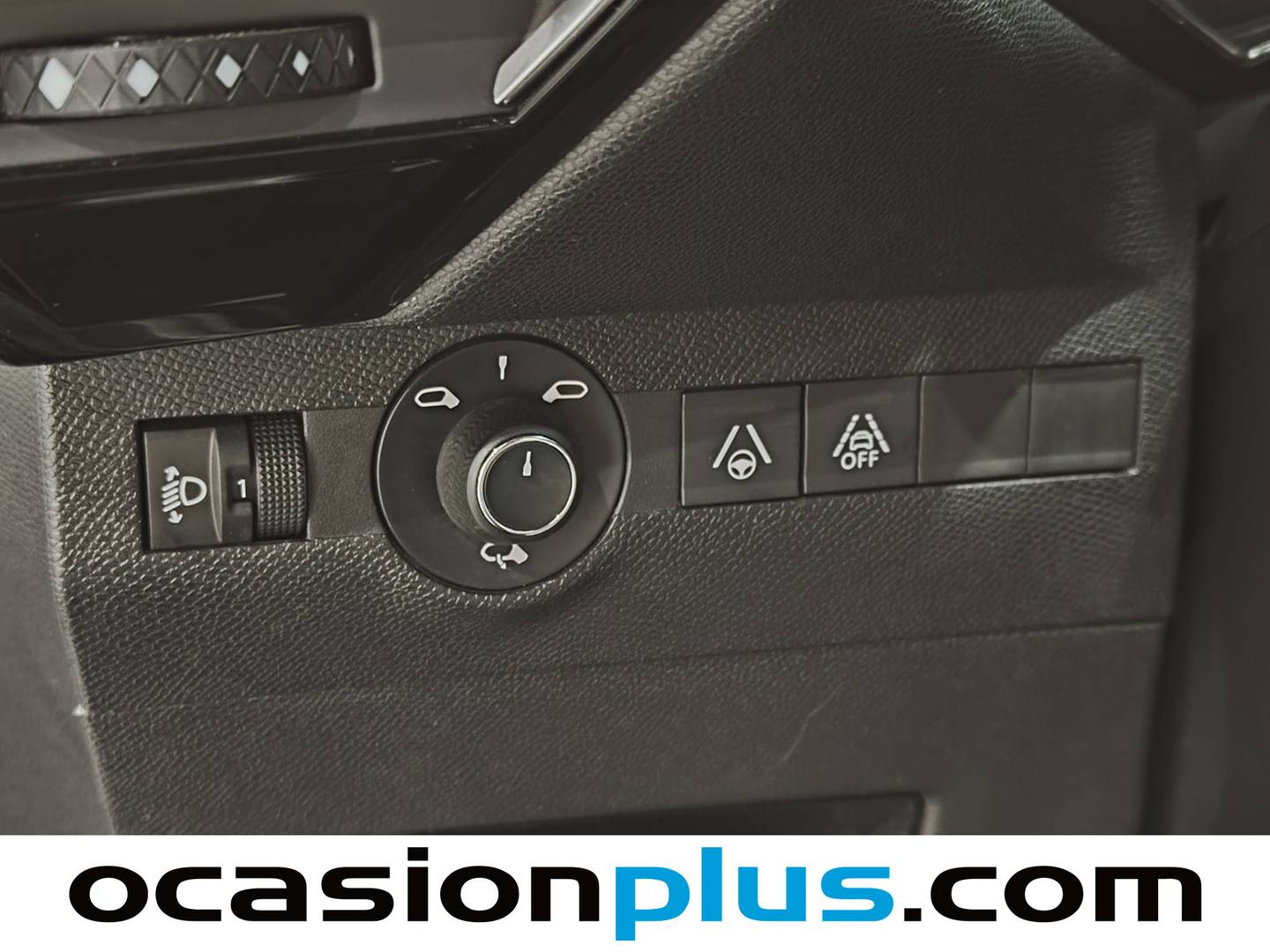 Foto DS DS 7 Crossback DS DS7 Crossback PureTech 180 Performance Line Auto (180 CV)