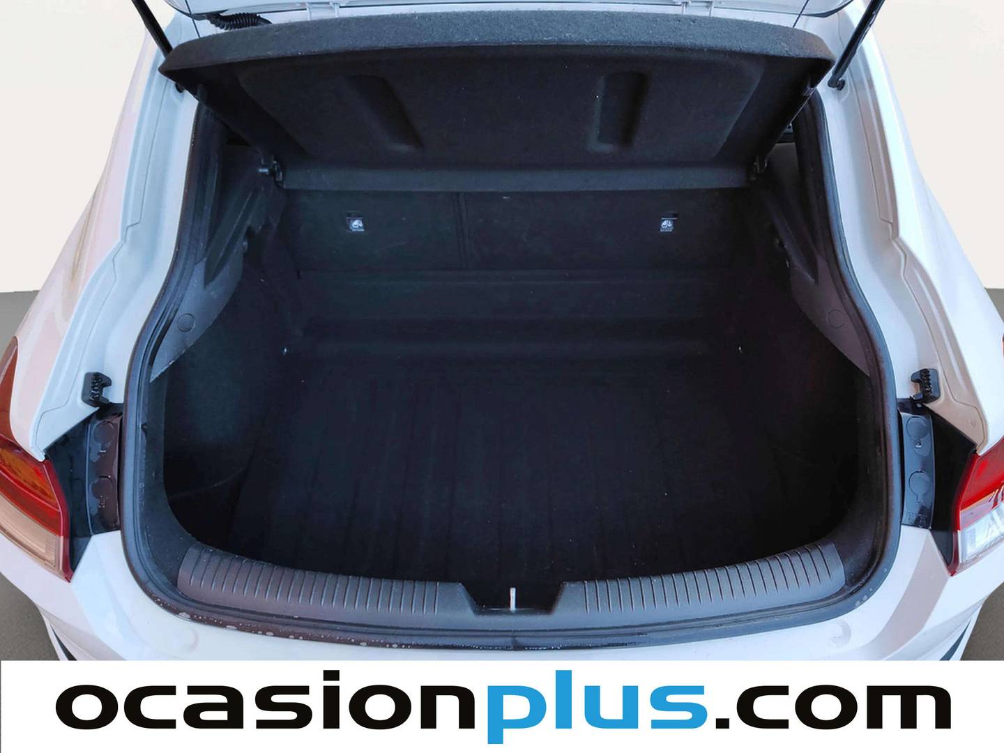 Foto Hyundai i30 Hyundai i30 Fastback Fastback 1.0 TGDI Klass (120 CV)