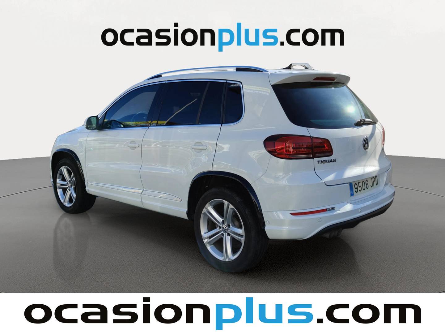 Foto trasera Volkswagen Tiguan Volkswagen Tiguan R-Line 2.0 TDI BMT 4x2 (150 CV) izquierda