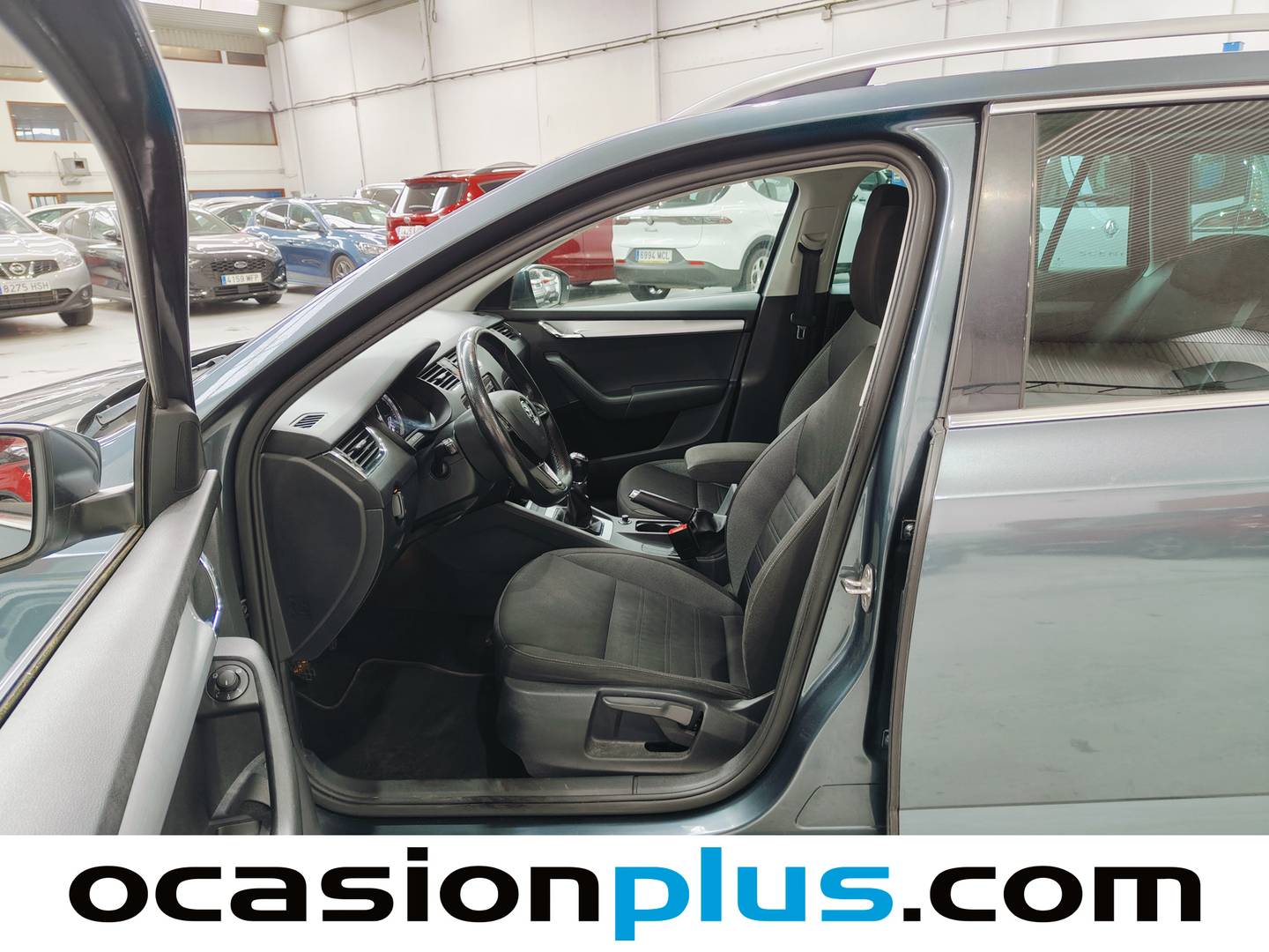 Foto asientos delanteros Skoda Octavia Skoda Octavia Combi 1.4 TSI Like (150 CV)