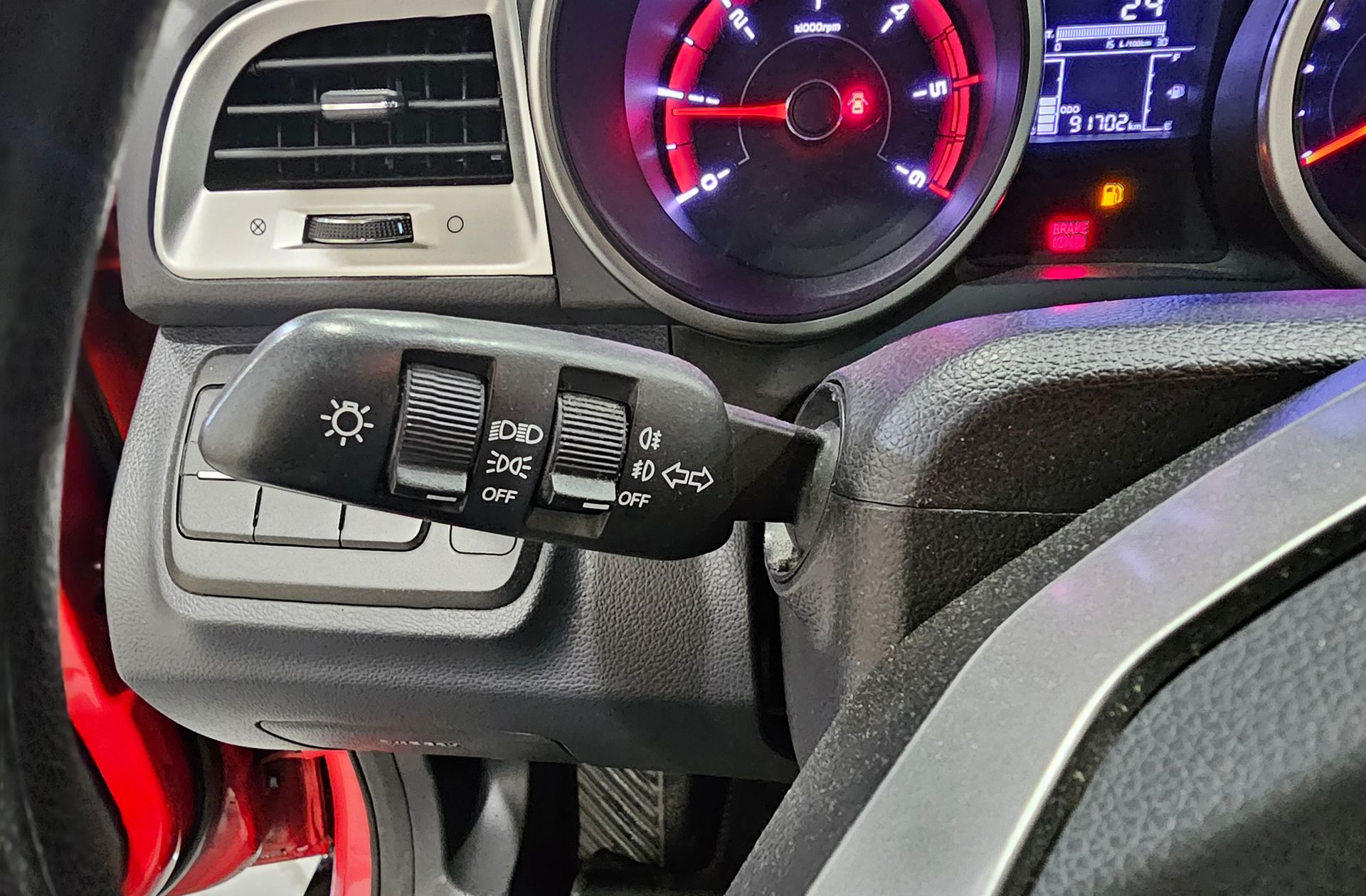 SsangYong Tivoli D16T Premium 4x2 - foto 25