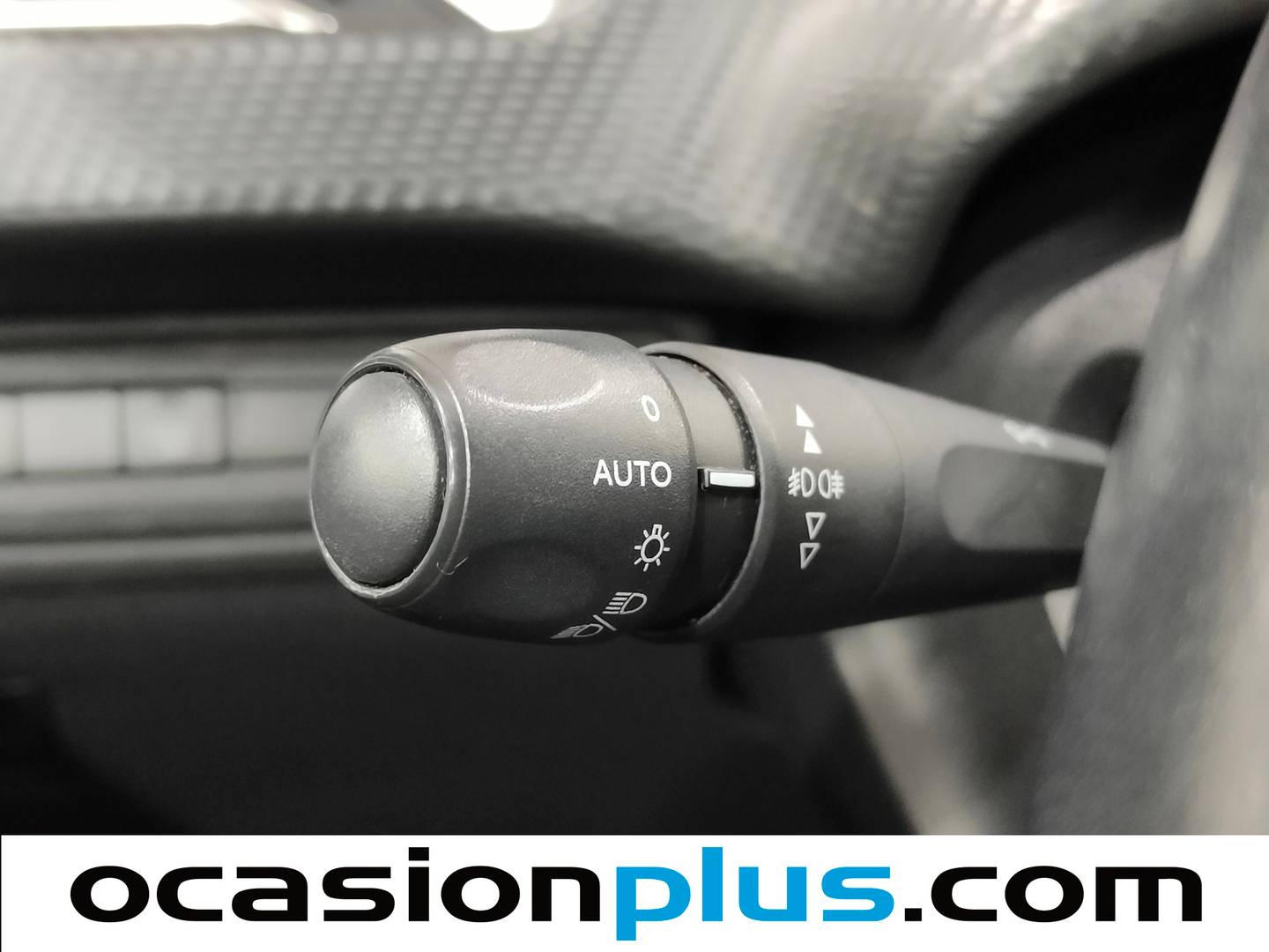 Foto Peugeot 208 Peugeot 208 PureTech 110 S&S Tech Edition 81 kW (110 CV)