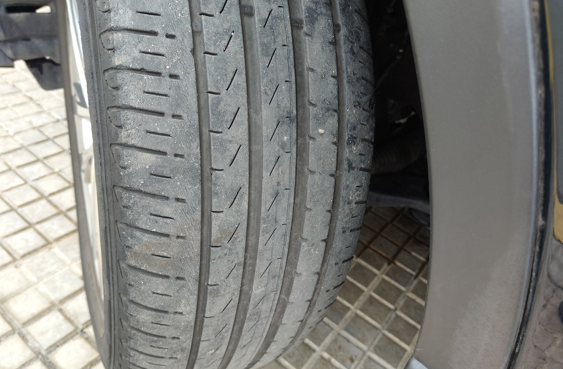 Toyota RAV4 2.5l hybrid Advance 2WD - foto 36