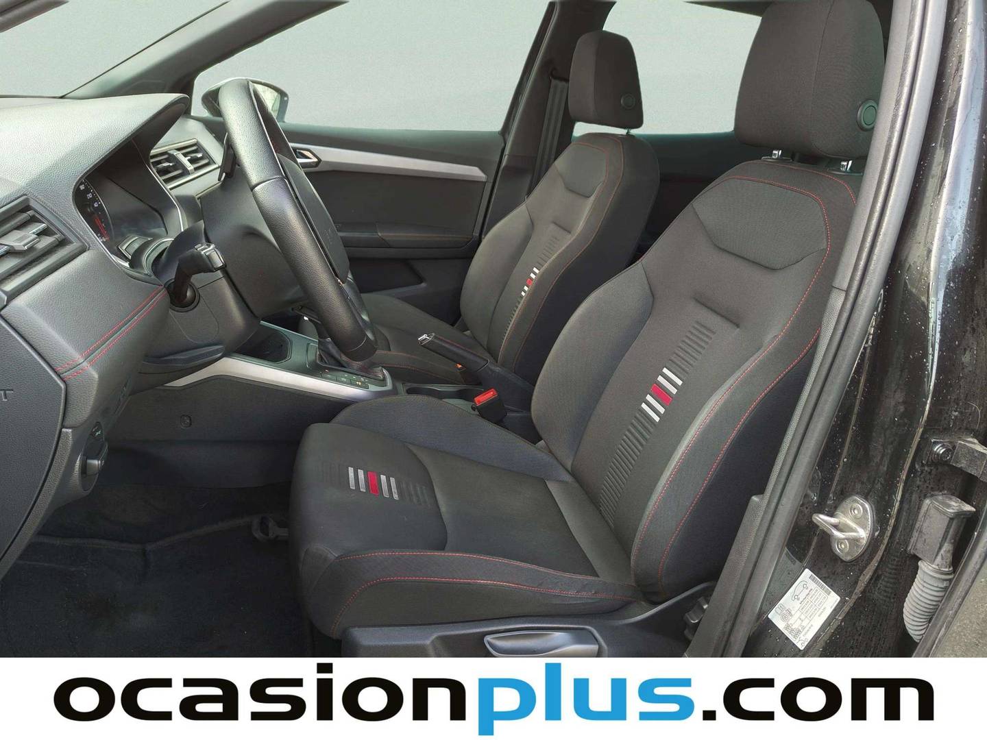 Foto asientos delanteros Seat Arona SEAT Arona 1.0 TSI Ecomotive FR DSG (115 CV)
