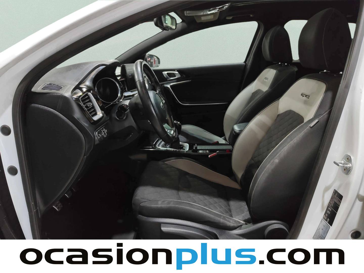 Foto KIA ProCeed Kia ProCeed 1.0 T-GDi GT Line (120 CV)