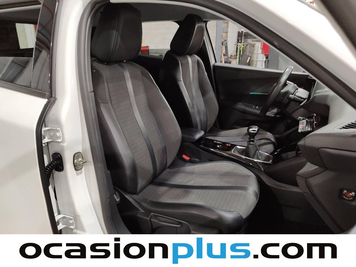 Peugeot 2008 Peugeot 2008 BlueHDi 110 Allure Pack (110 CV) de segunda mano