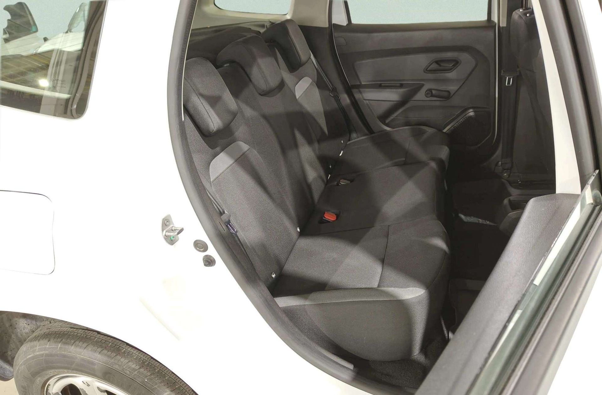 Dacia Duster Essential TCe 4x2 - foto 15