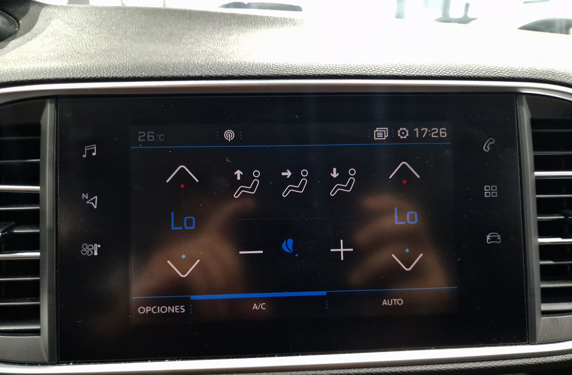 Peugeot 308 BlueHDi 130 Allure - foto 32