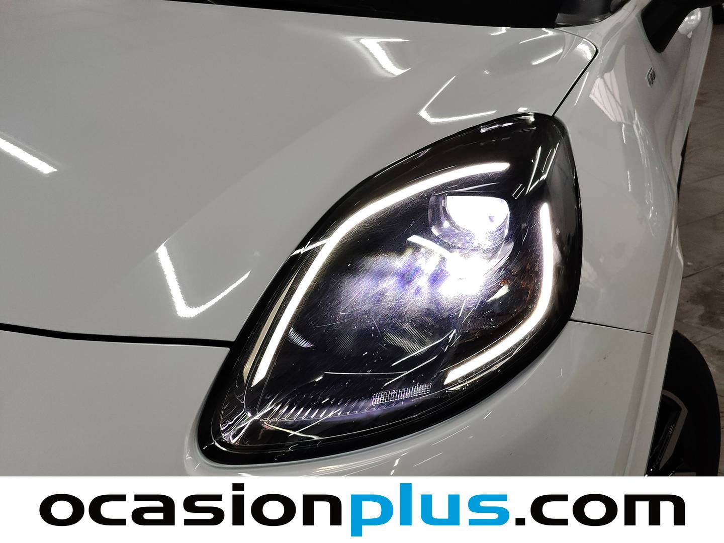 Foto Ford Puma Ford Puma 1.0 EcoBoost MHEV ST-Line X  (125 CV)