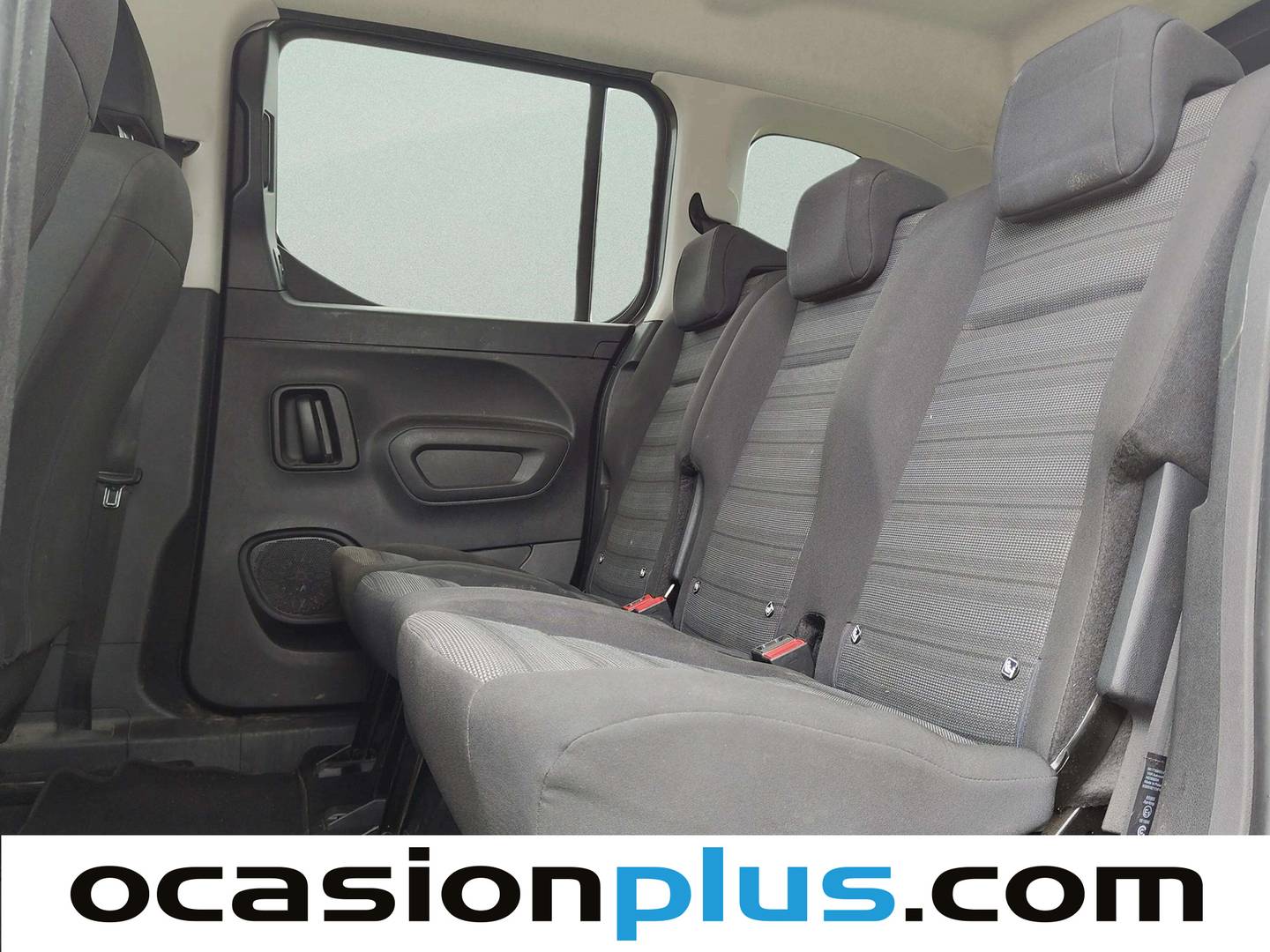 Foto asientos traseros Opel Combo Life Opel Combo Life 1.2 Turbo S&S Selective L (110 CV)