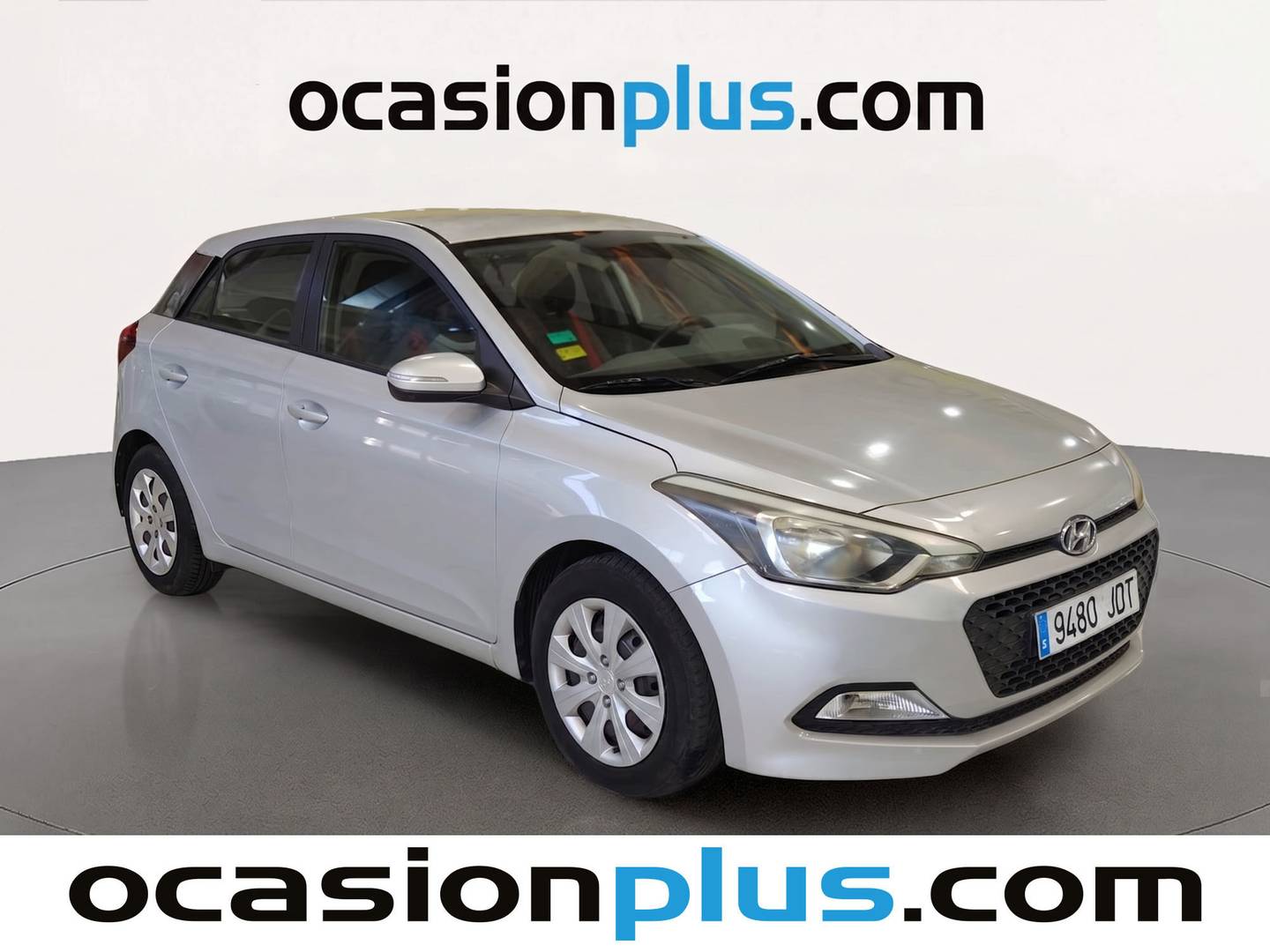 Foto delantera Hyundai i20 Hyundai i20 1.2 MPI Essence (84 CV) derecha