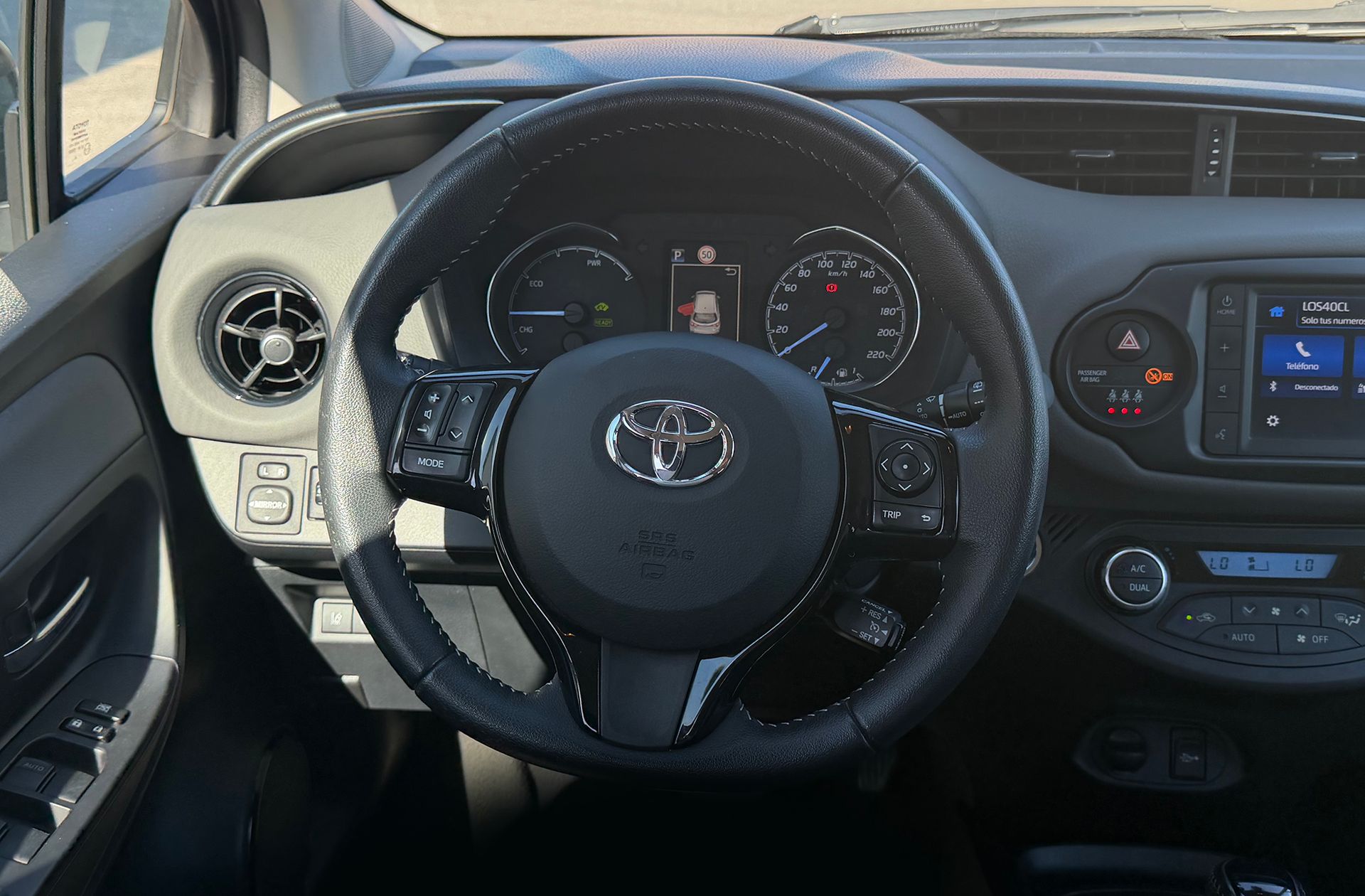 Toyota Yaris 1.5 100H Advance - foto 18