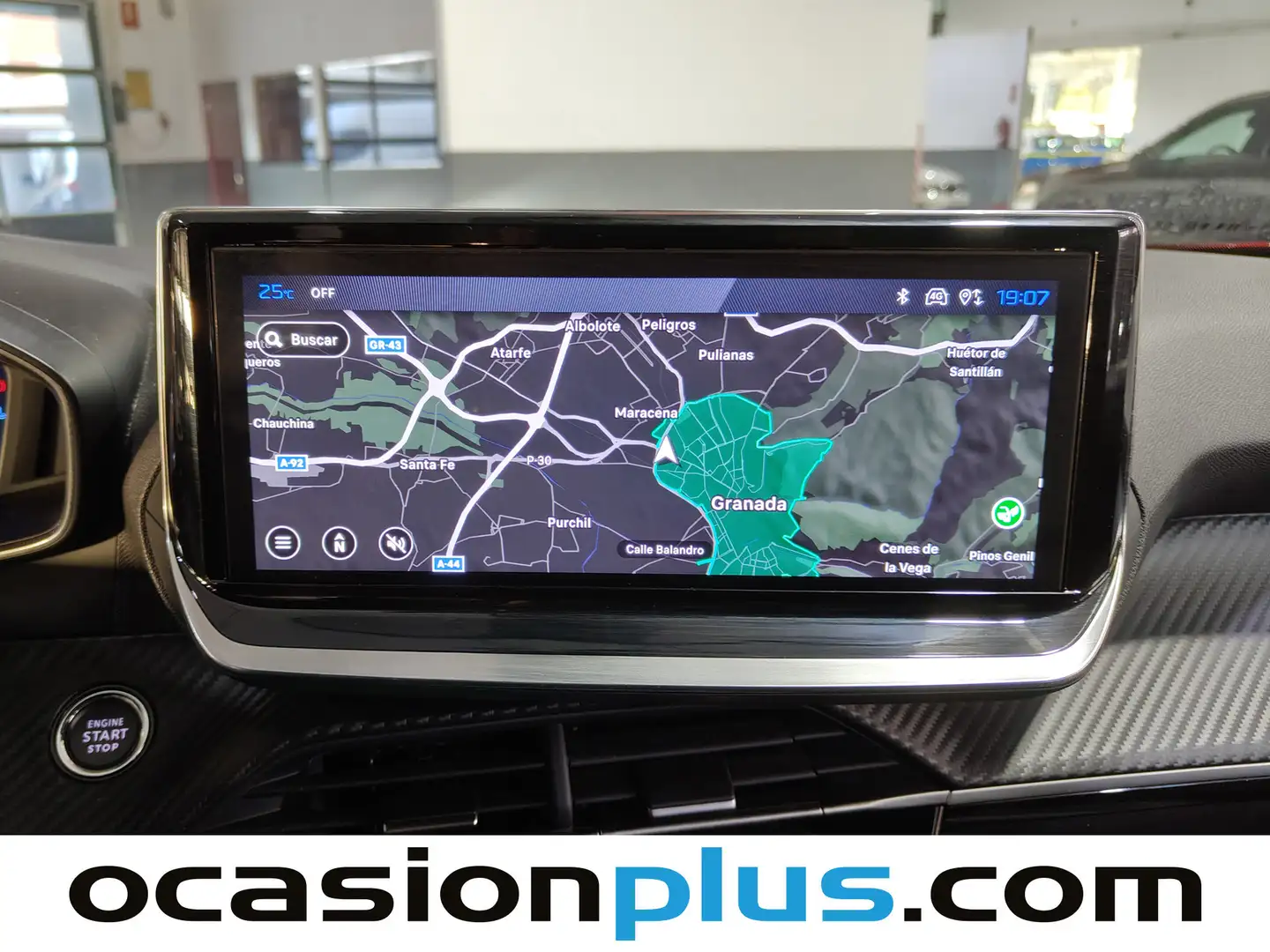 Foto Peugeot 2008 Peugeot 2008 Allure Hybrid eDCS6  (136 CV)