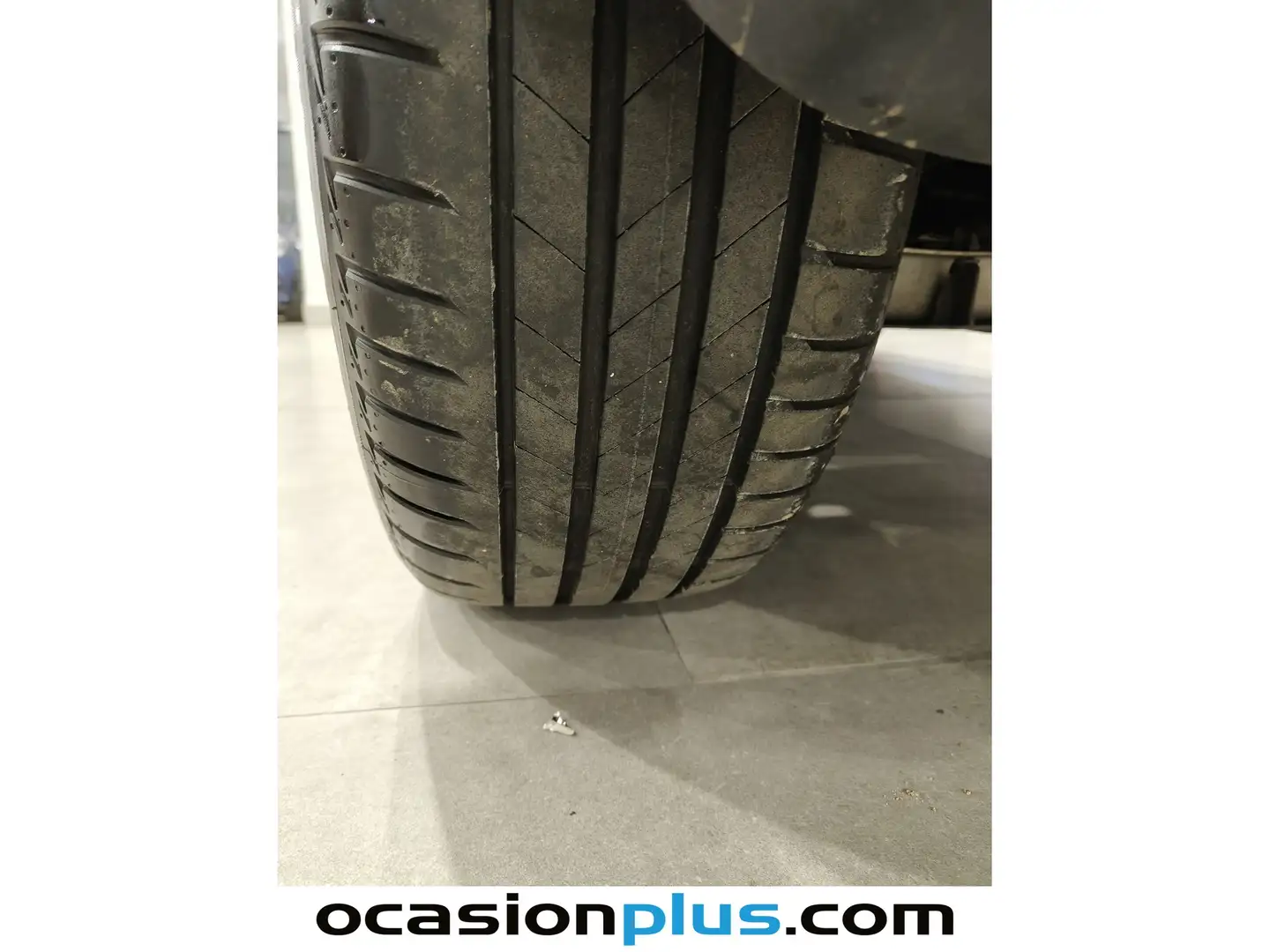 Foto Mercedes GLB Mercedes-Benz GLB 220 D 4Matic DCT (190 CV)