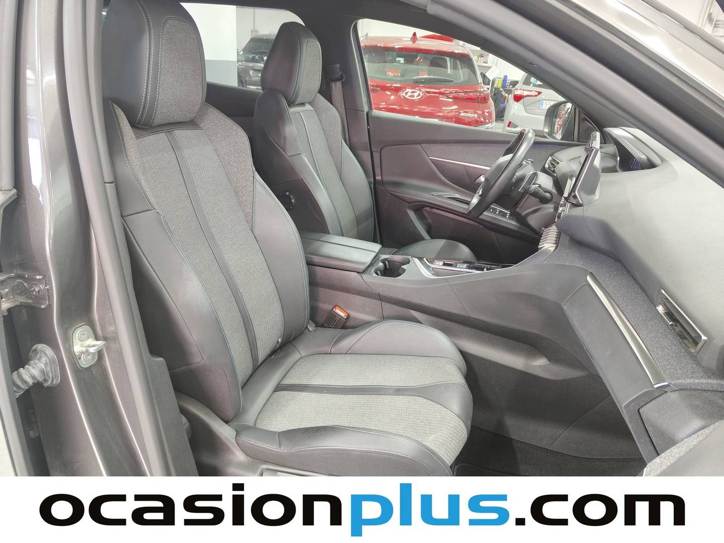 Foto Peugeot 3008 Hybrid Peugeot 3008 Hybrid 300 Allure Pack e-EAT8 (300 CV)