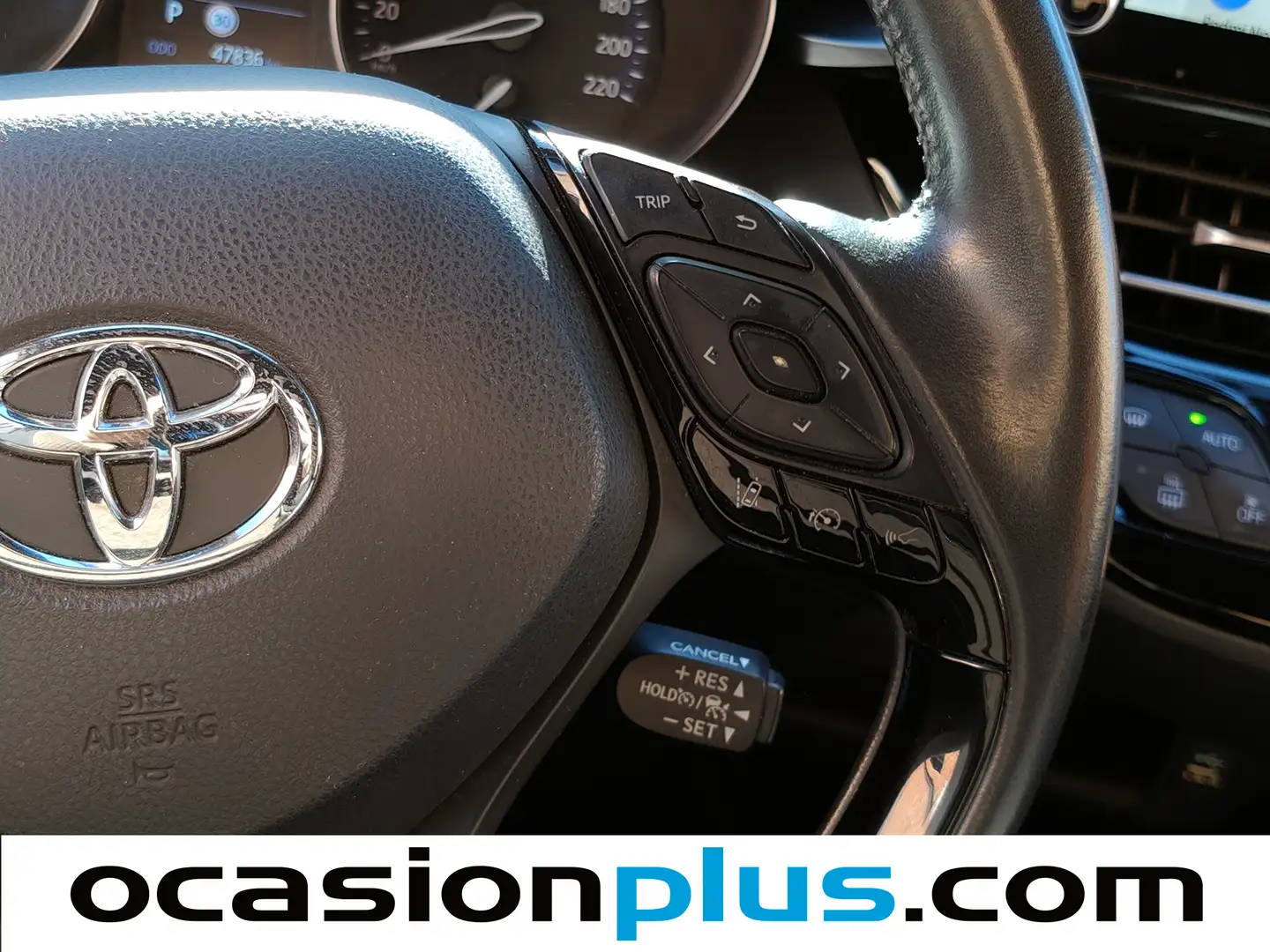 Foto Toyota C-HR Toyota C-HR 1.8 125H Advance (122 CV)