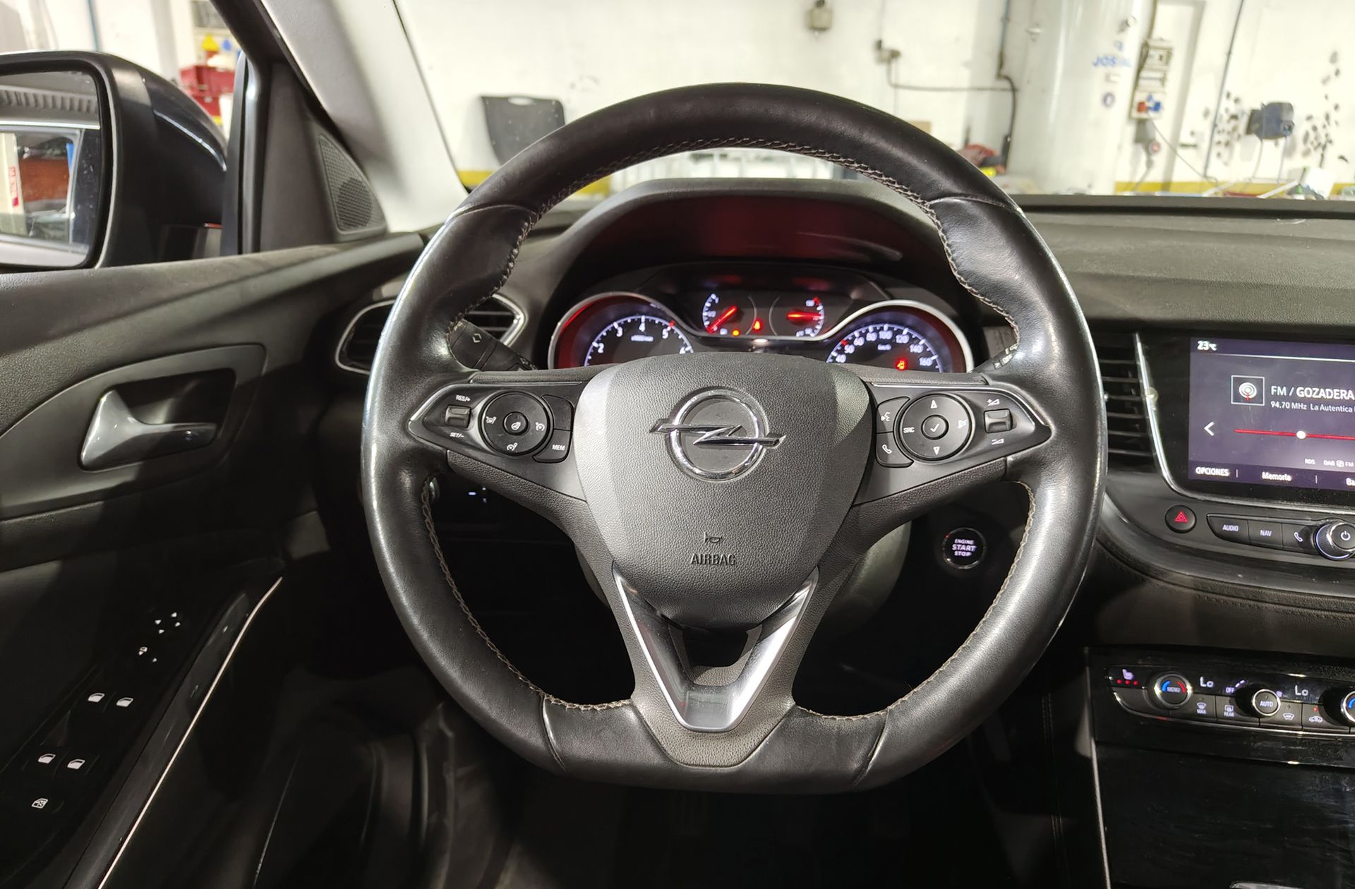 Opel Grandland X 1.2 Turbo Ultimate - foto 19