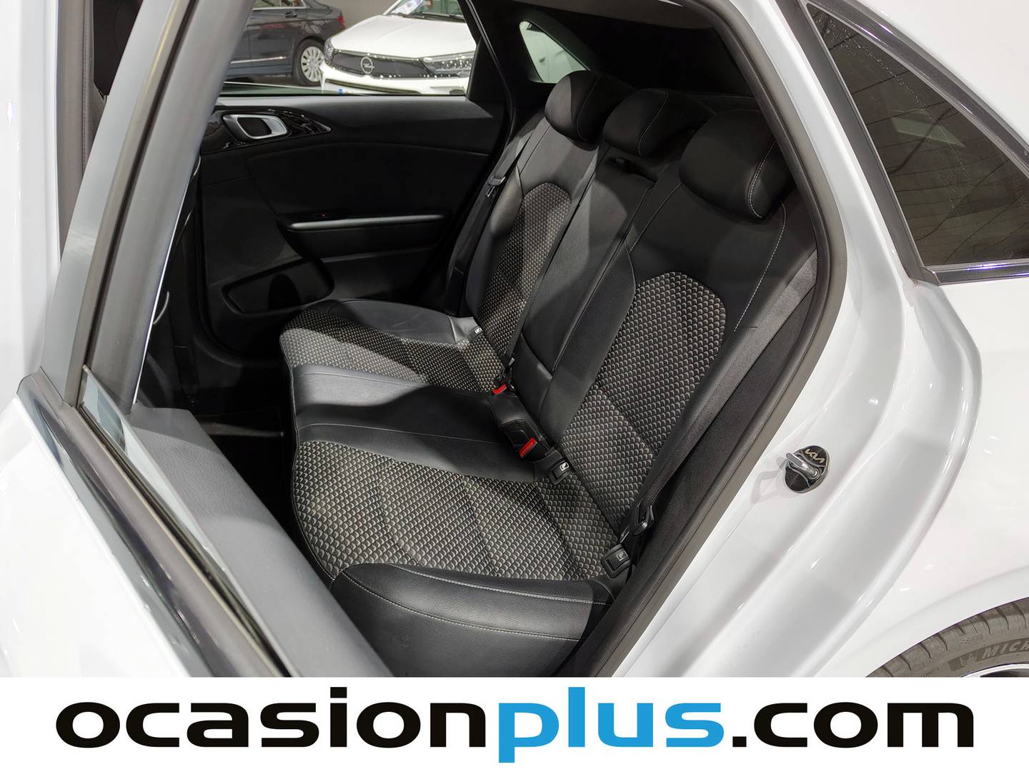 Foto asientos traseros KIA Ceed Kia Ceed 1.0 T-GDi Tech (120 CV)