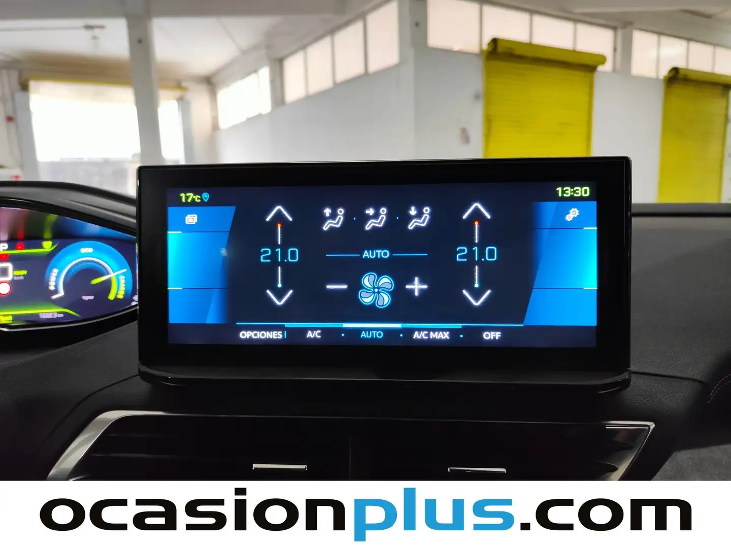 Foto Peugeot 3008 Hybrid Peugeot 3008 225 GT e-EAT8 (225 CV)