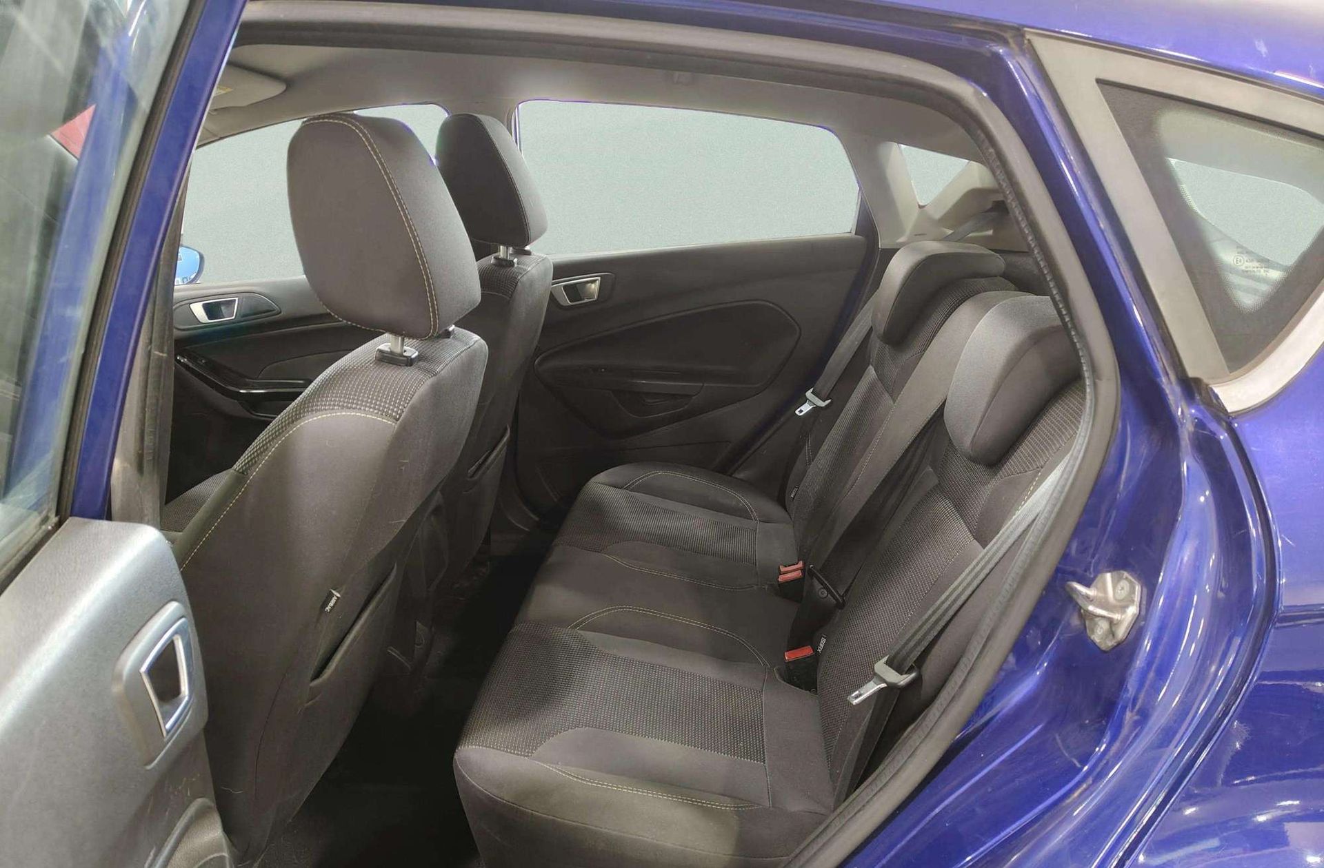 Ford Fiesta 1.0 EcoBoost Titanium - foto 11