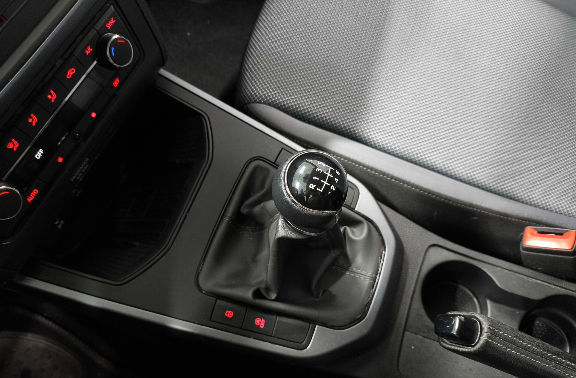 SEAT Arona 1.0 TSI Style Ecomotive - foto 5