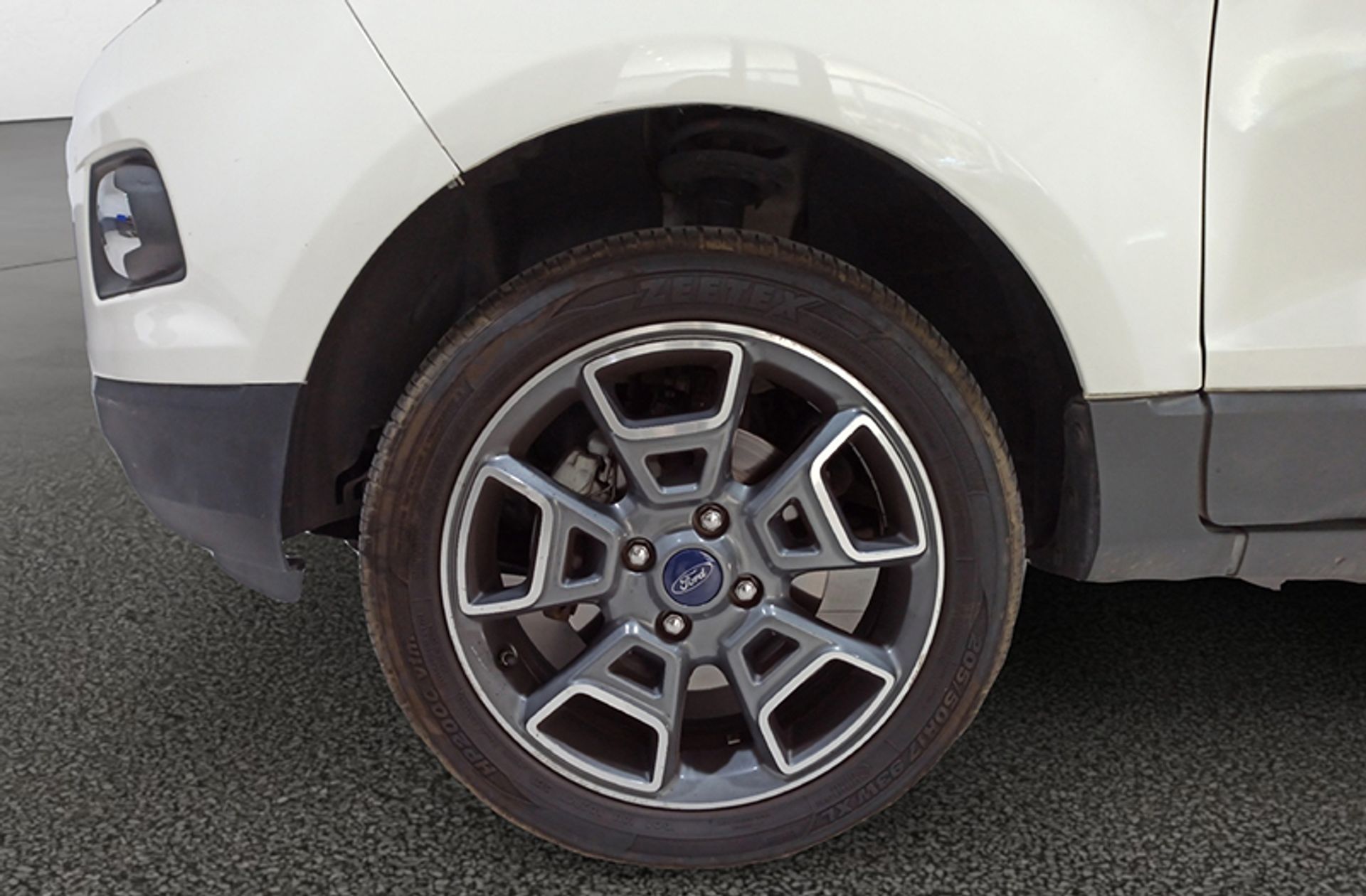 Ford EcoSport 1.5 TDCi Titanium - foto 30
