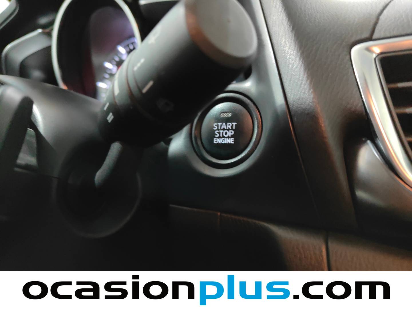 Mazda Mazda3 Mazda Mazda 3 2.0 SKYACTIV-G Zenith AT (120 CV) automático