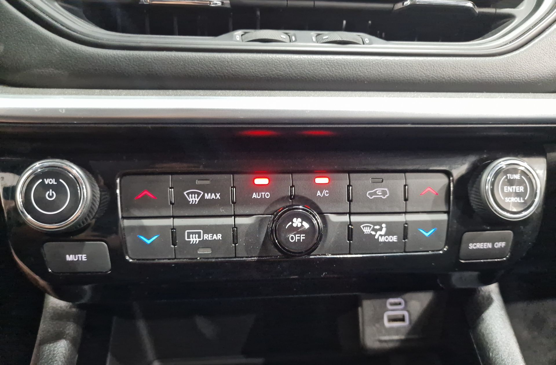 Jeep Compass 1.6 MultiJet Limited 4x2 - foto 35