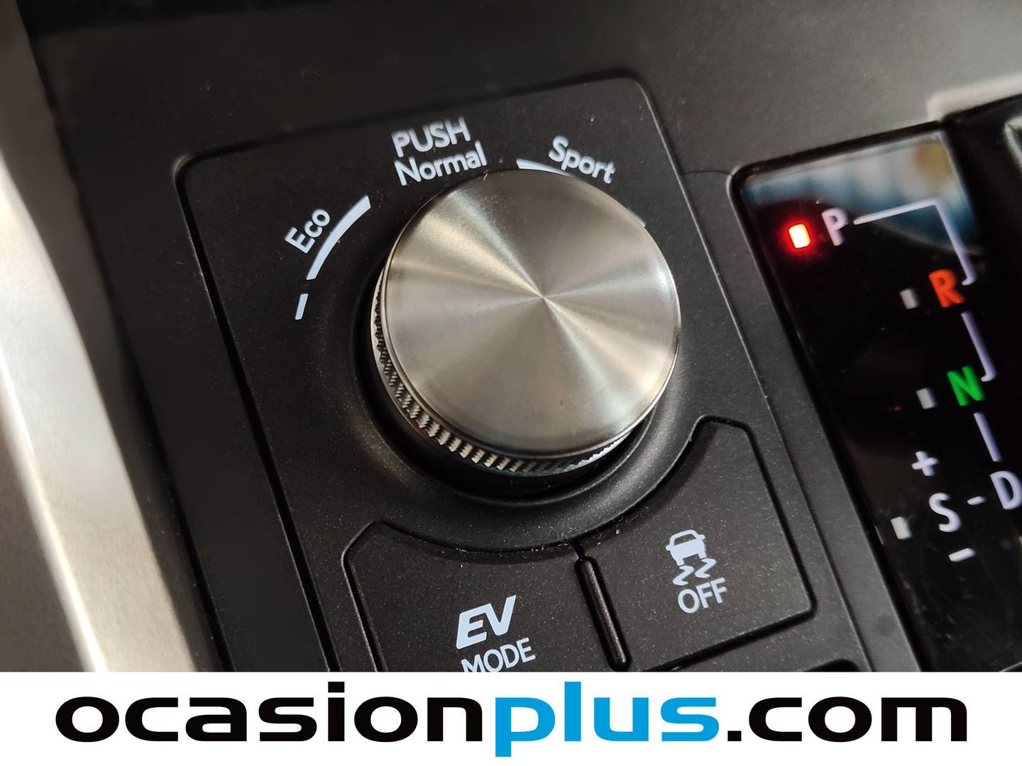 Acabados Lexus NX Lexus NX 300h Business Navigation 2WD (197 CV)