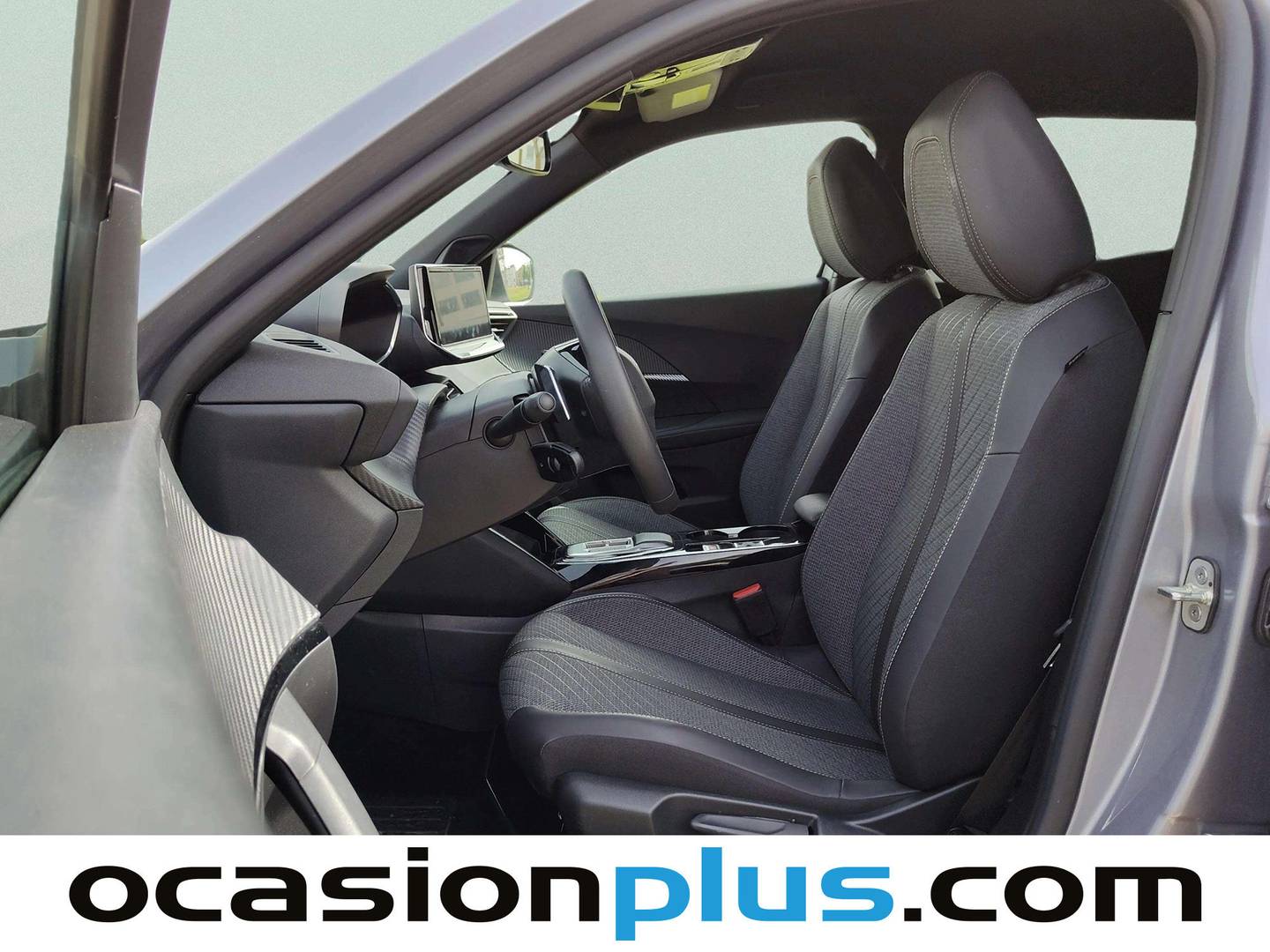 Foto asientos delanteros Peugeot 2008 Peugeot 2008 Allure Hybrid eDCS6 (145 CV)