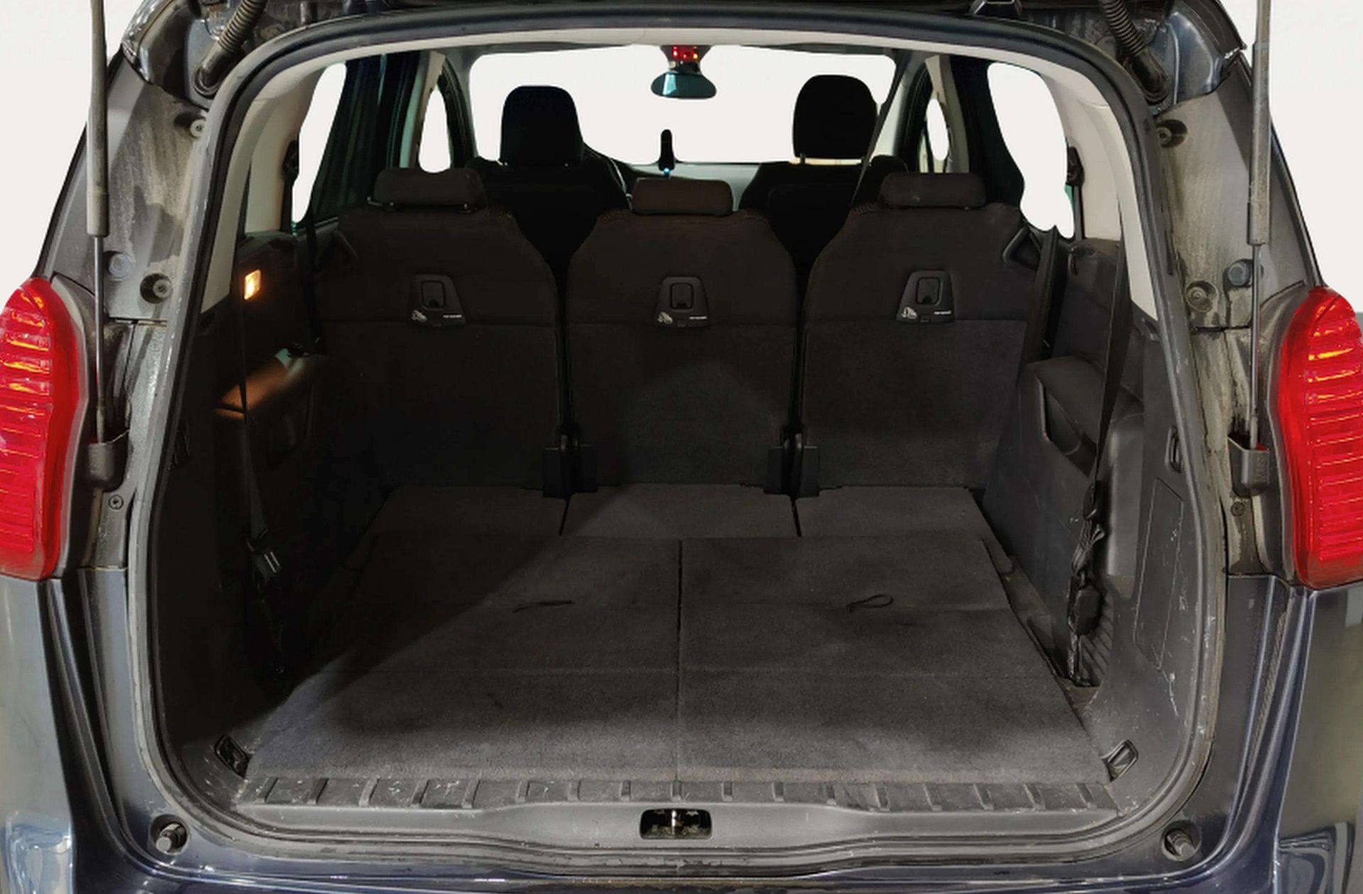 Peugeot 5008 1.2 PureTech Style 7 plazas - foto 15