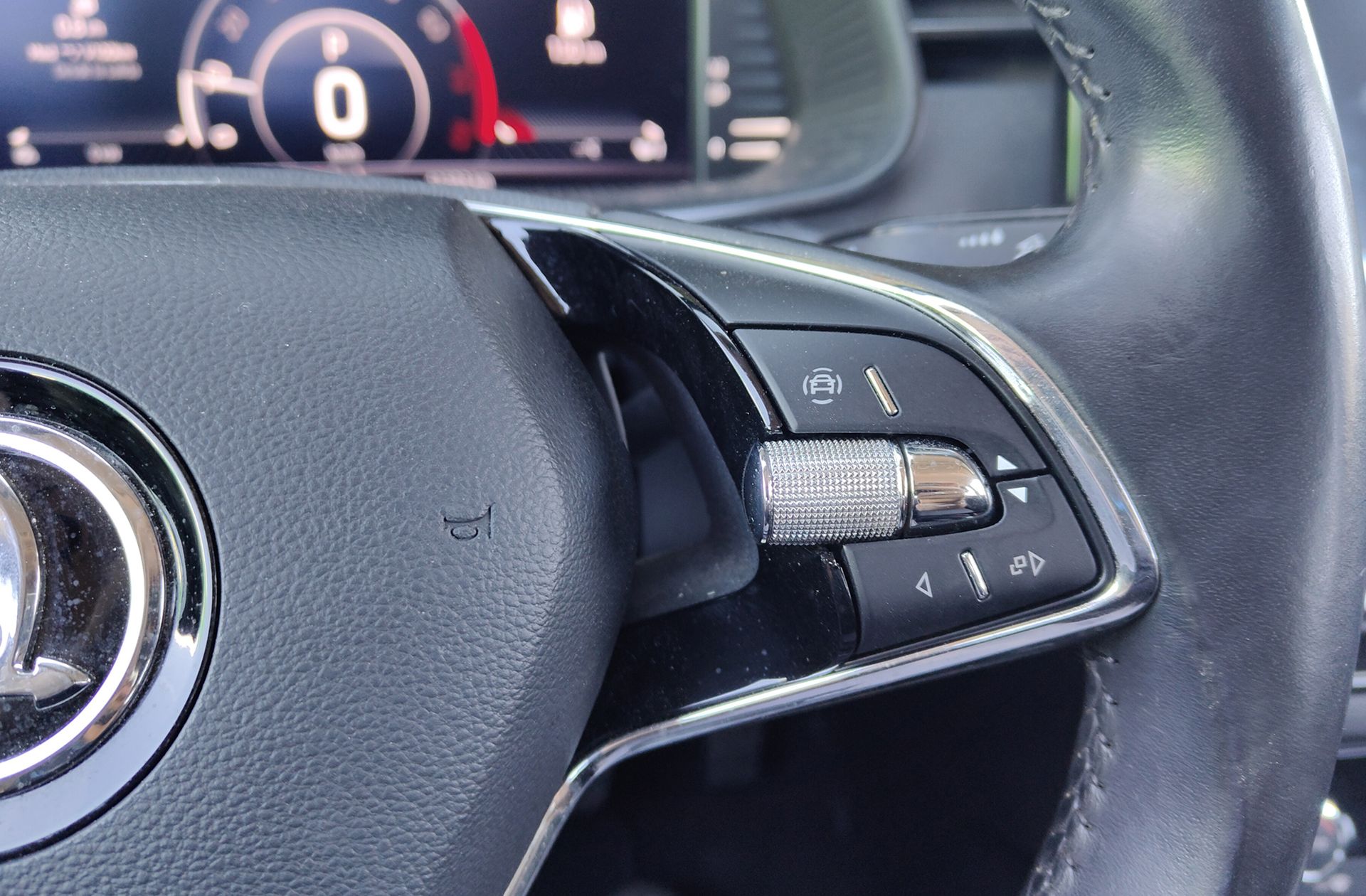Škoda Kamiq 1.0 TSI Ambition DSG - foto 23