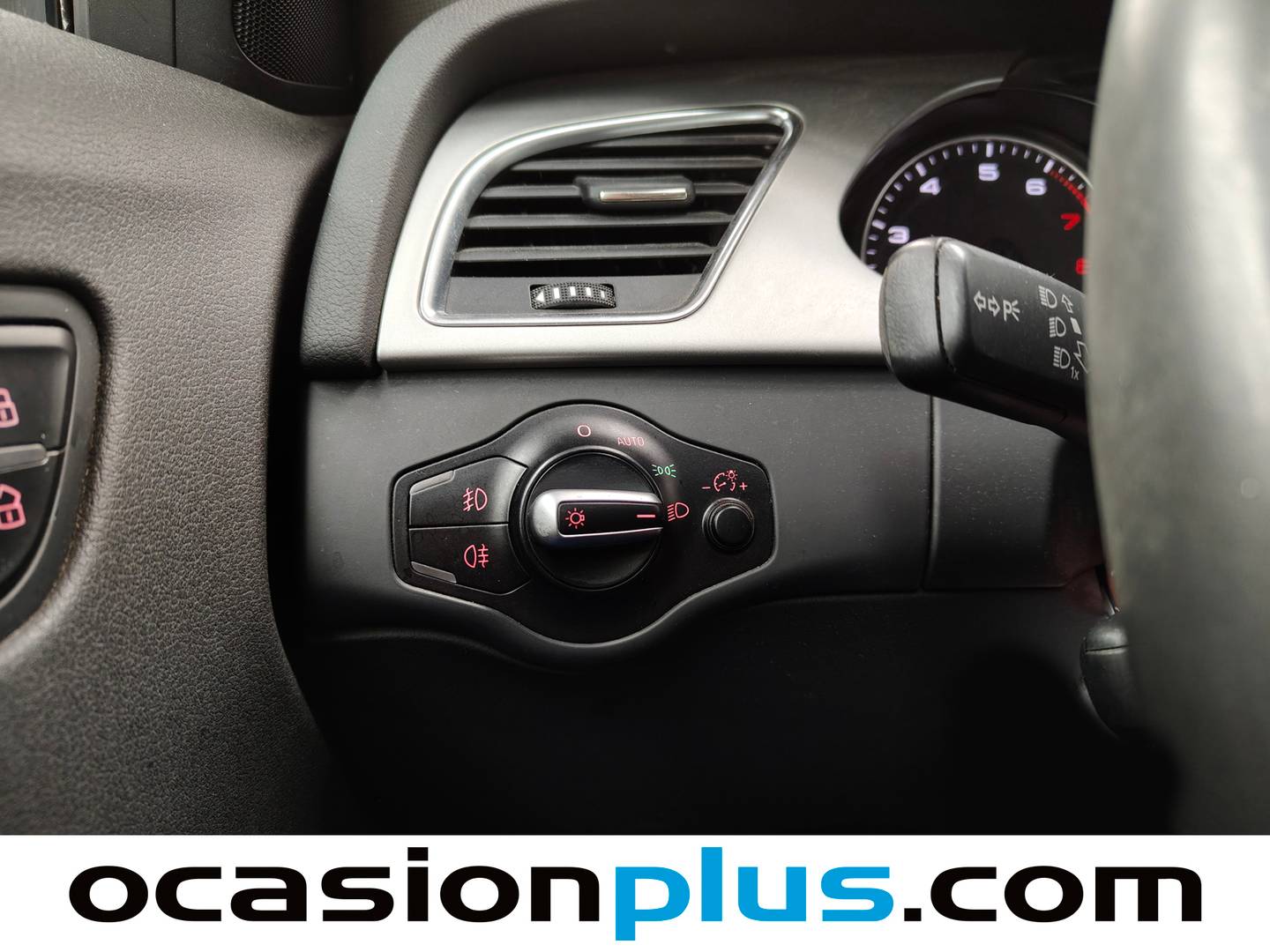 Equipamiento del Audi A4 Audi A4 2.0 TFSI (180 CV) multitronic