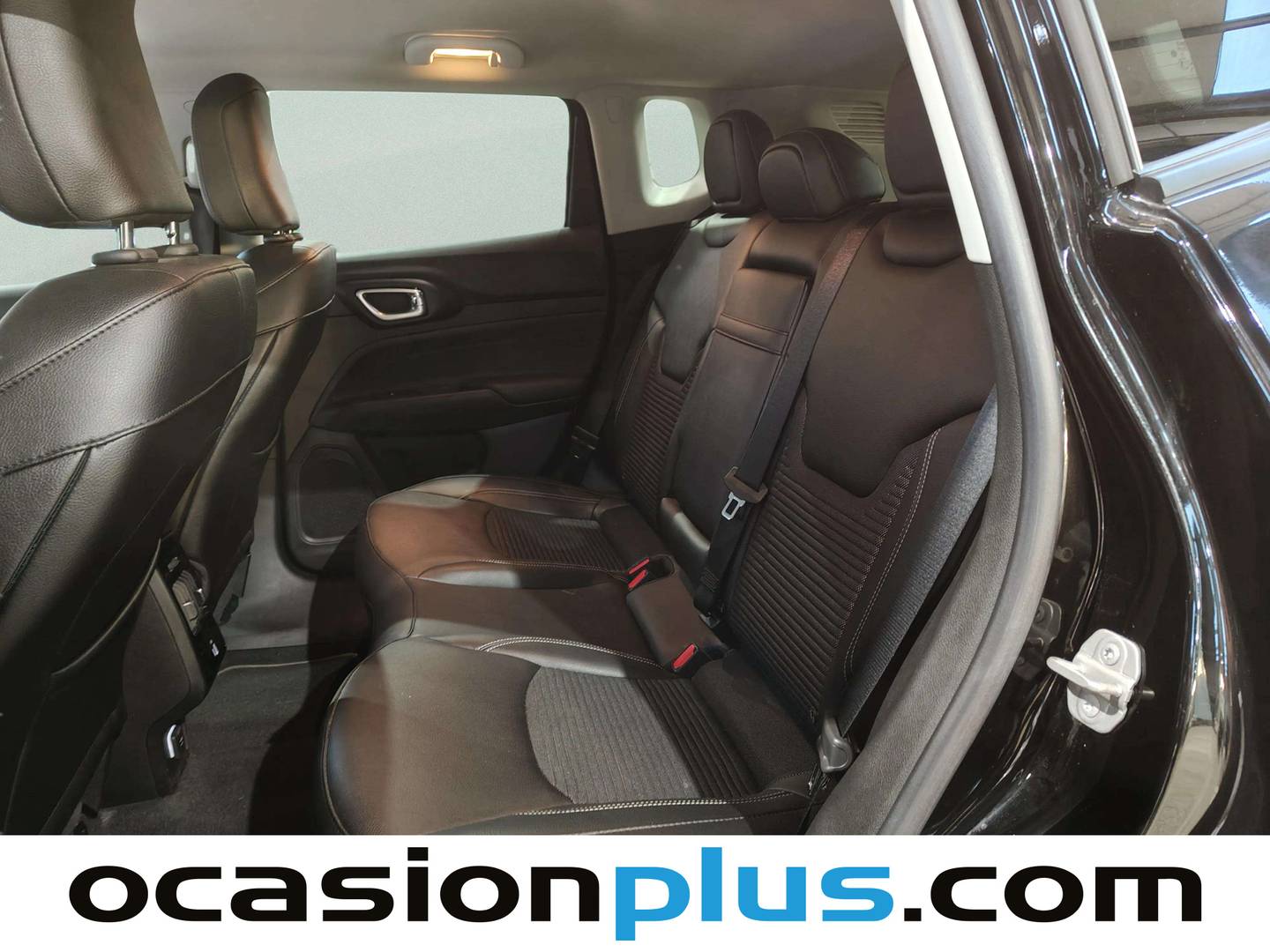 Foto asientos traseros Jeep Compass Jeep Compass 1.5 MHEV Night Eagle DCT  (130 CV)