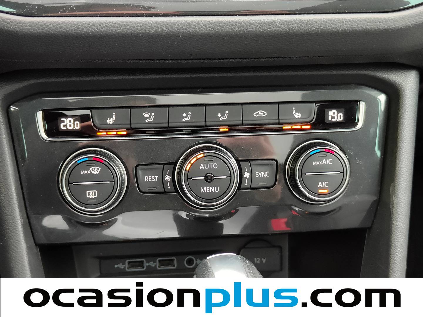 Foto Volkswagen Tiguan Volkswagen Tiguan Sport 1.5 TSI (150 CV) DSG R-Line