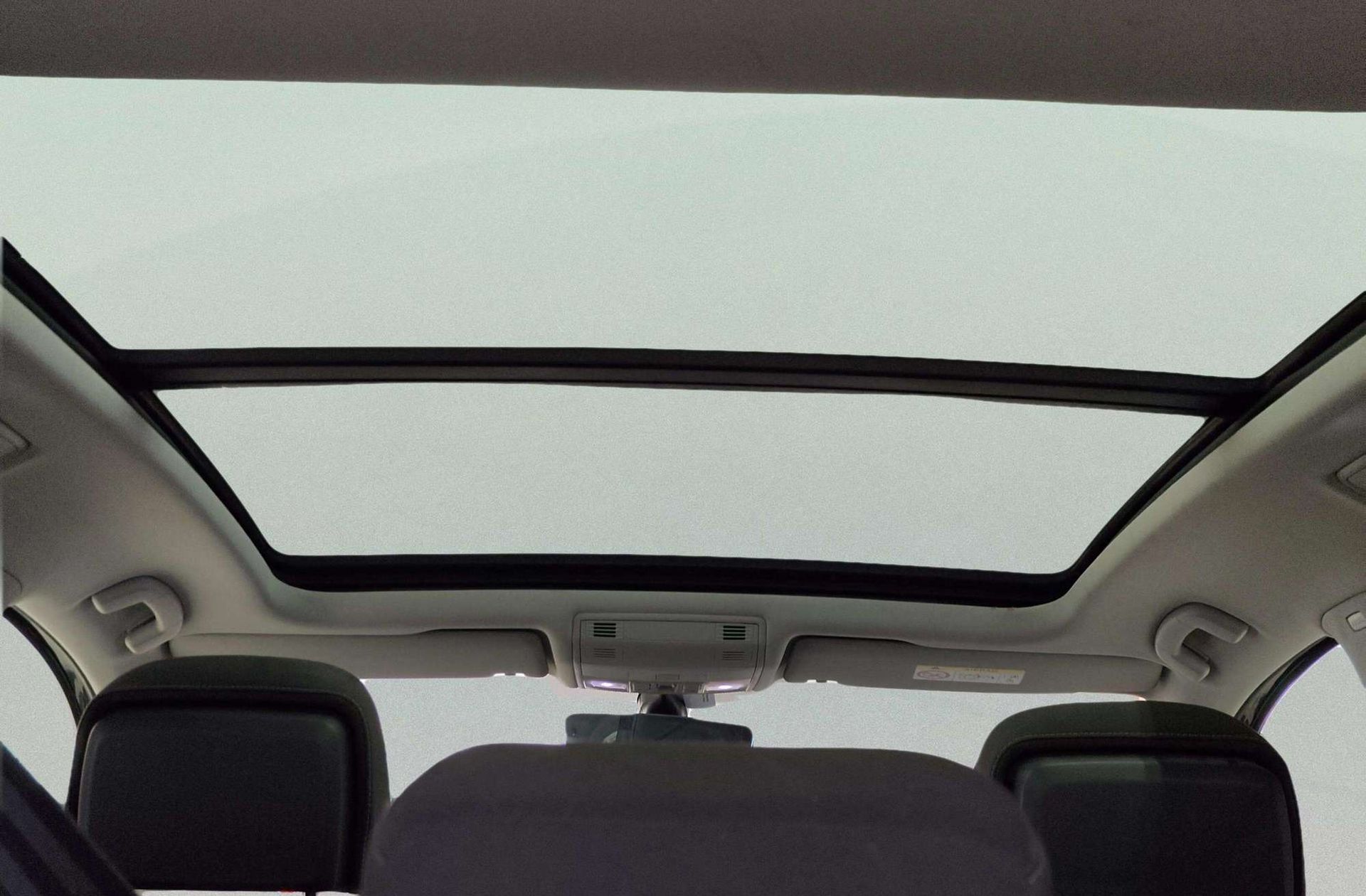 Volkswagen Touran Advance 2.0 TDI DSG - foto 6