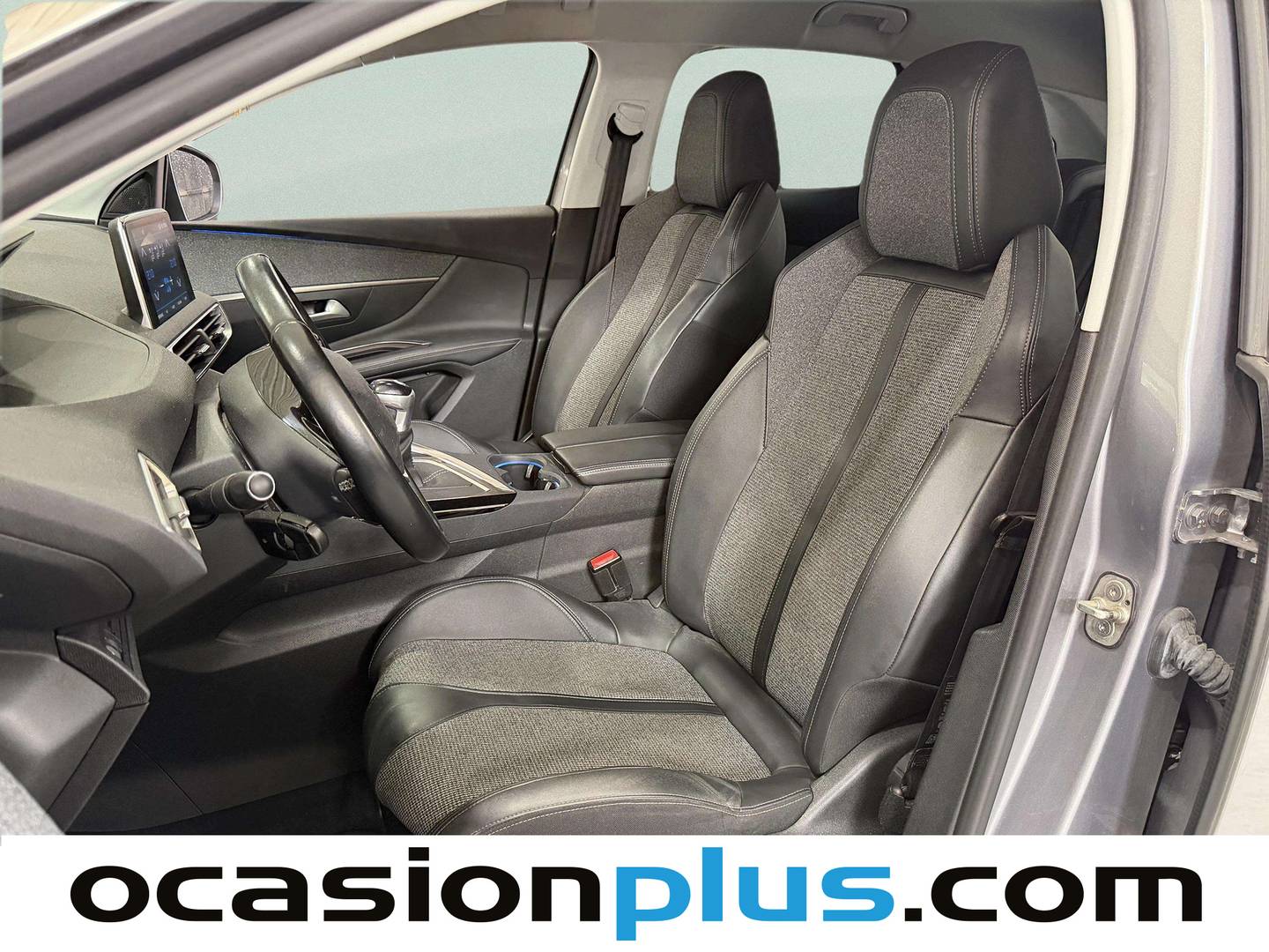 Foto asientos delanteros Peugeot 3008 Peugeot 3008 BlueHDI 130 S&S Allure (130 CV)