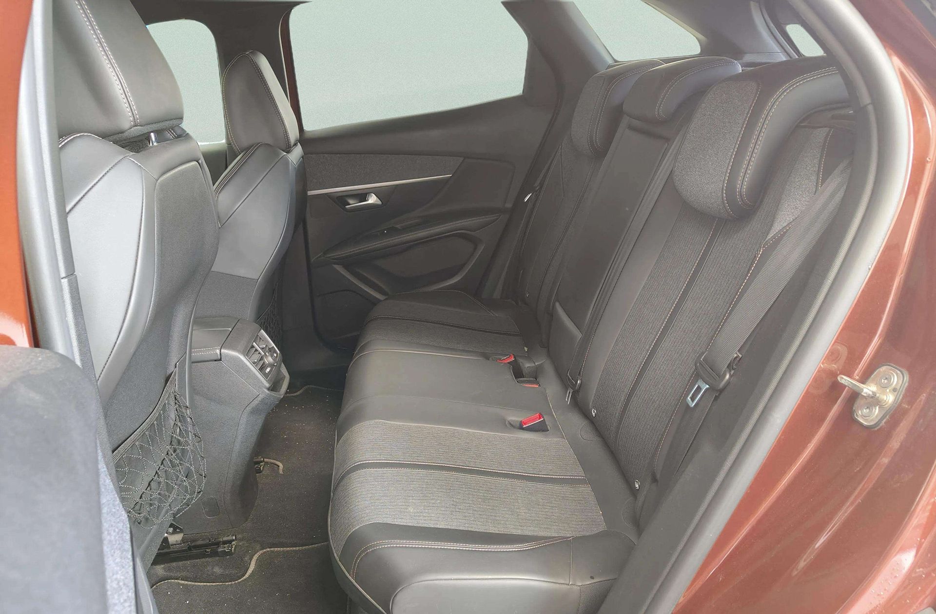 Peugeot 3008 BlueHDi 130 GT Line - foto 12