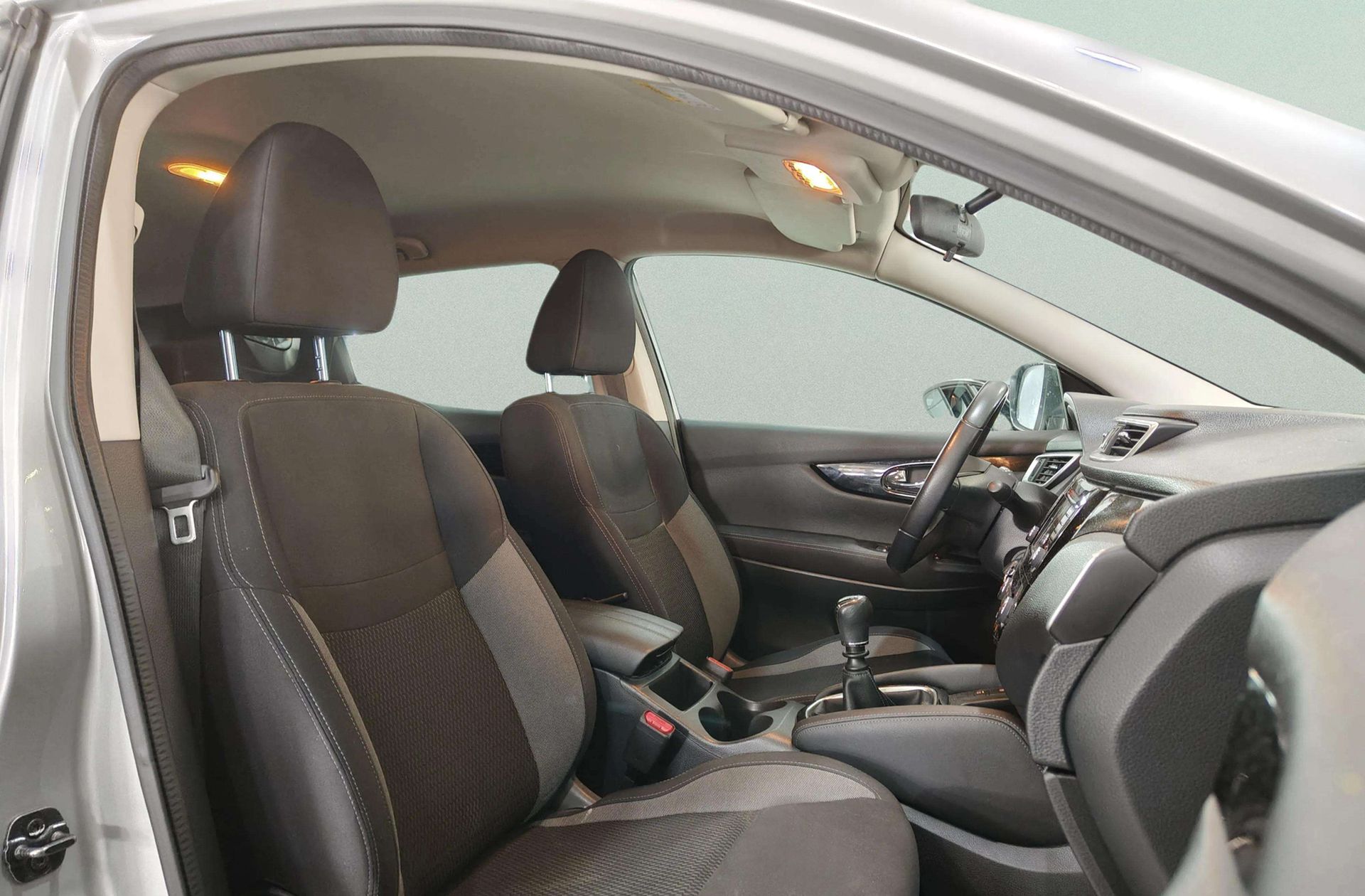Nissan Qashqai DIG-T 140 N-Connecta - foto 17