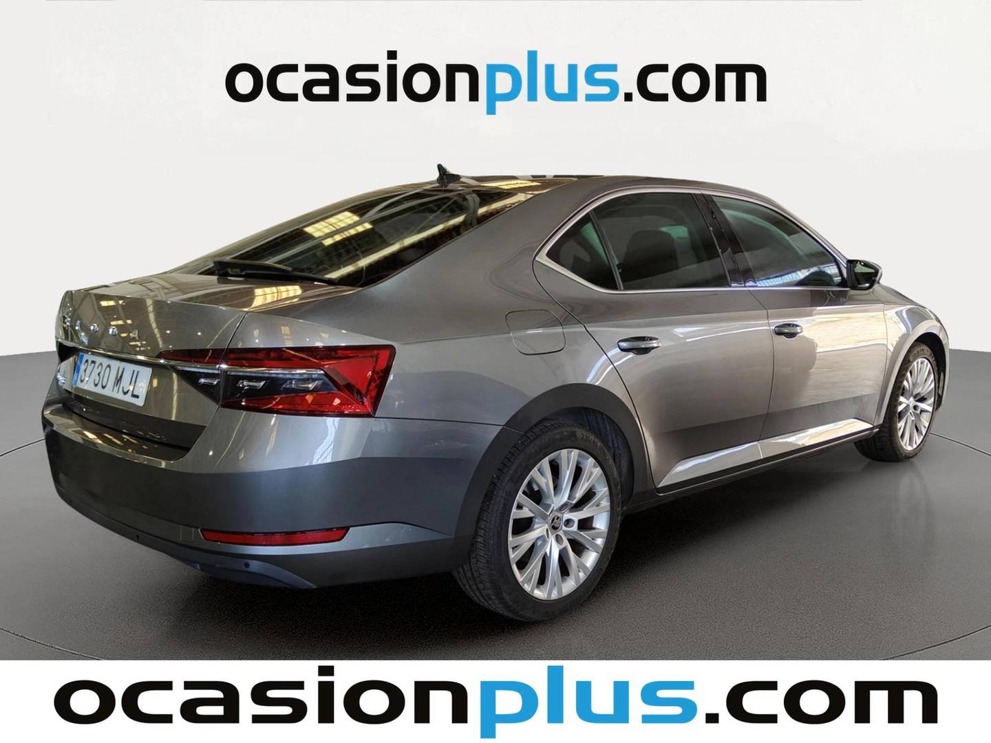 Foto trasera Skoda Superb Skoda Superb 1.5 TSI Style DSG (150 CV) izquierda
