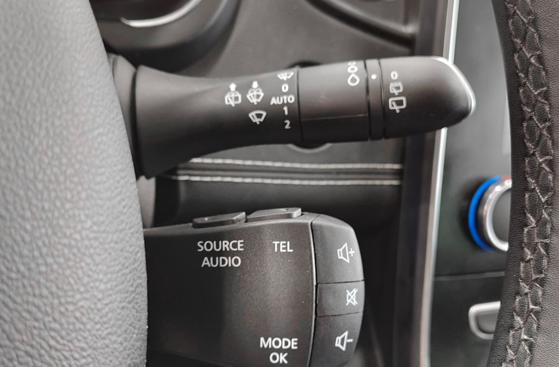Renault Scénic Zen TCe GPF - foto 36