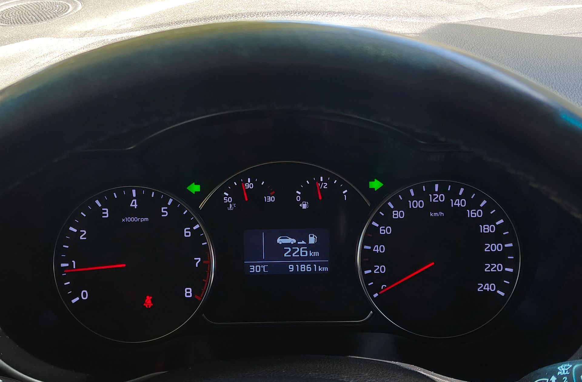 Kia Carens 1.6 GDi Drive - foto 18